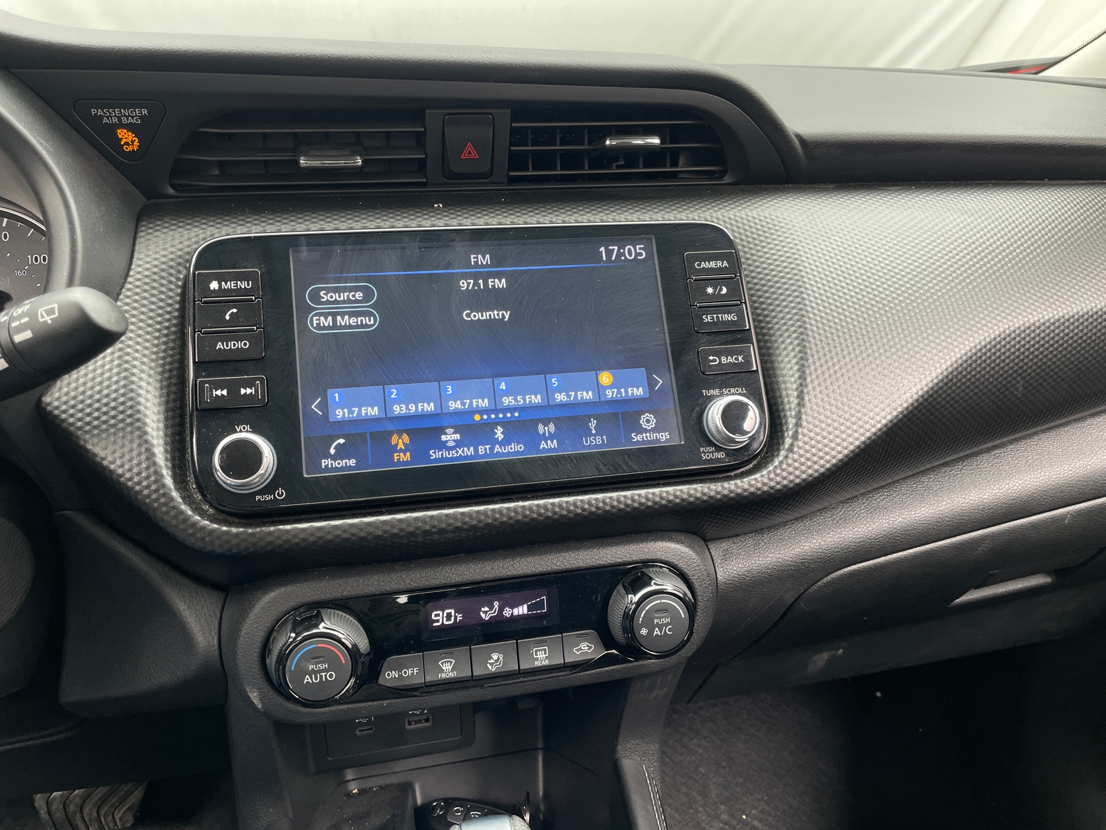 Thumbnail: 2021 Nissan Kicks - 4