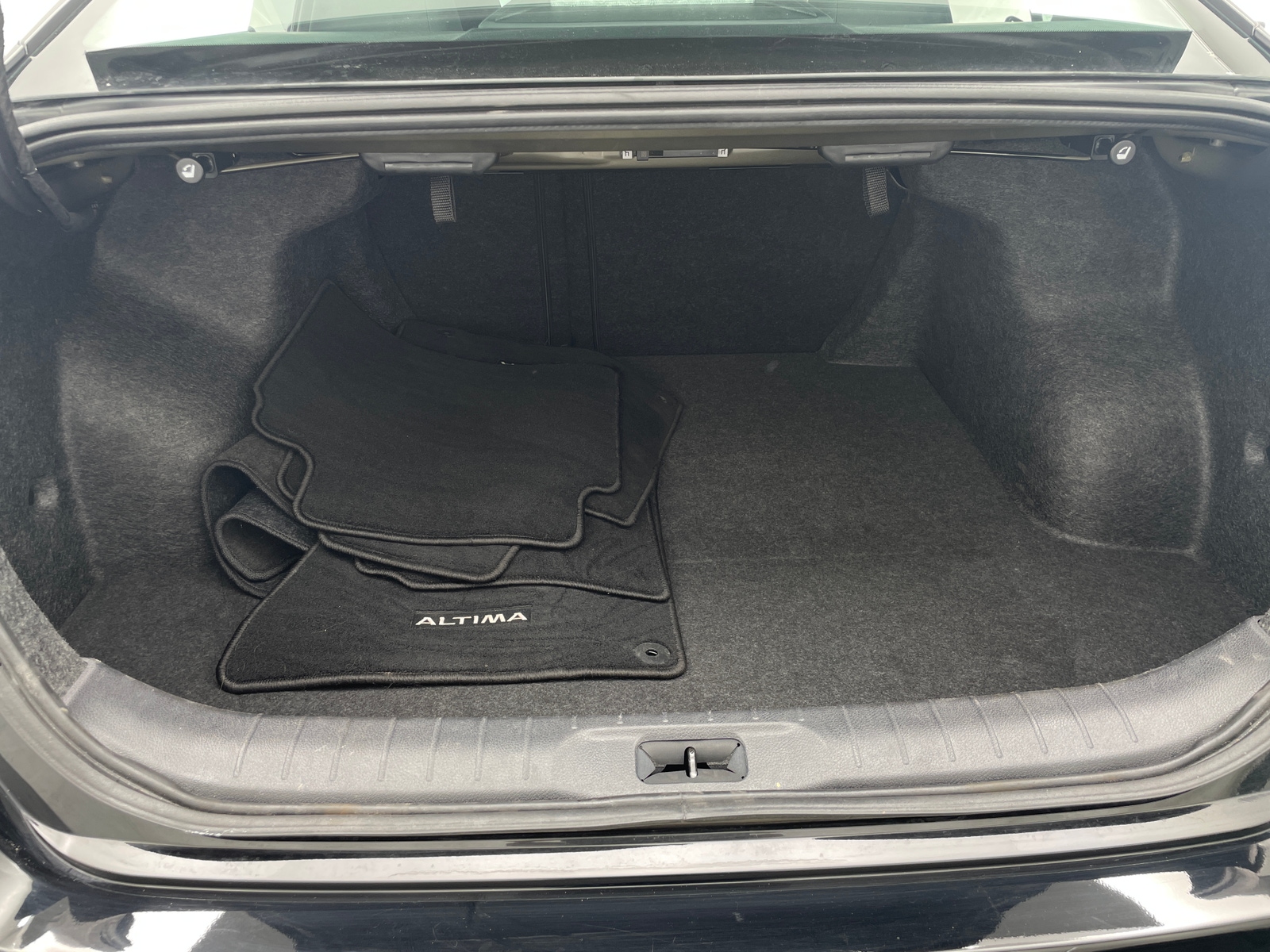 Thumbnail: 2025 Nissan Altima - 7