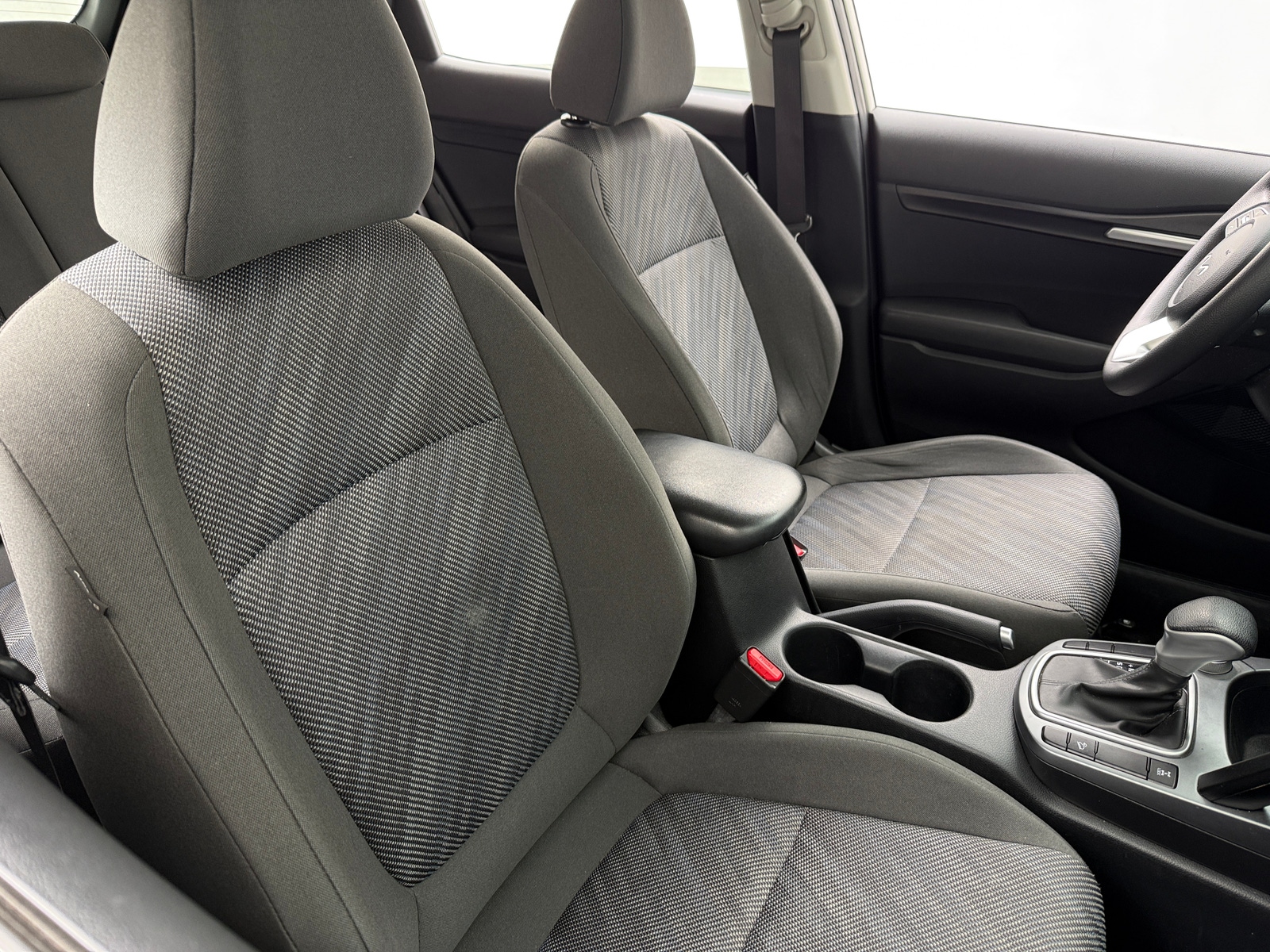 Thumbnail: 2022 Kia Seltos - 2