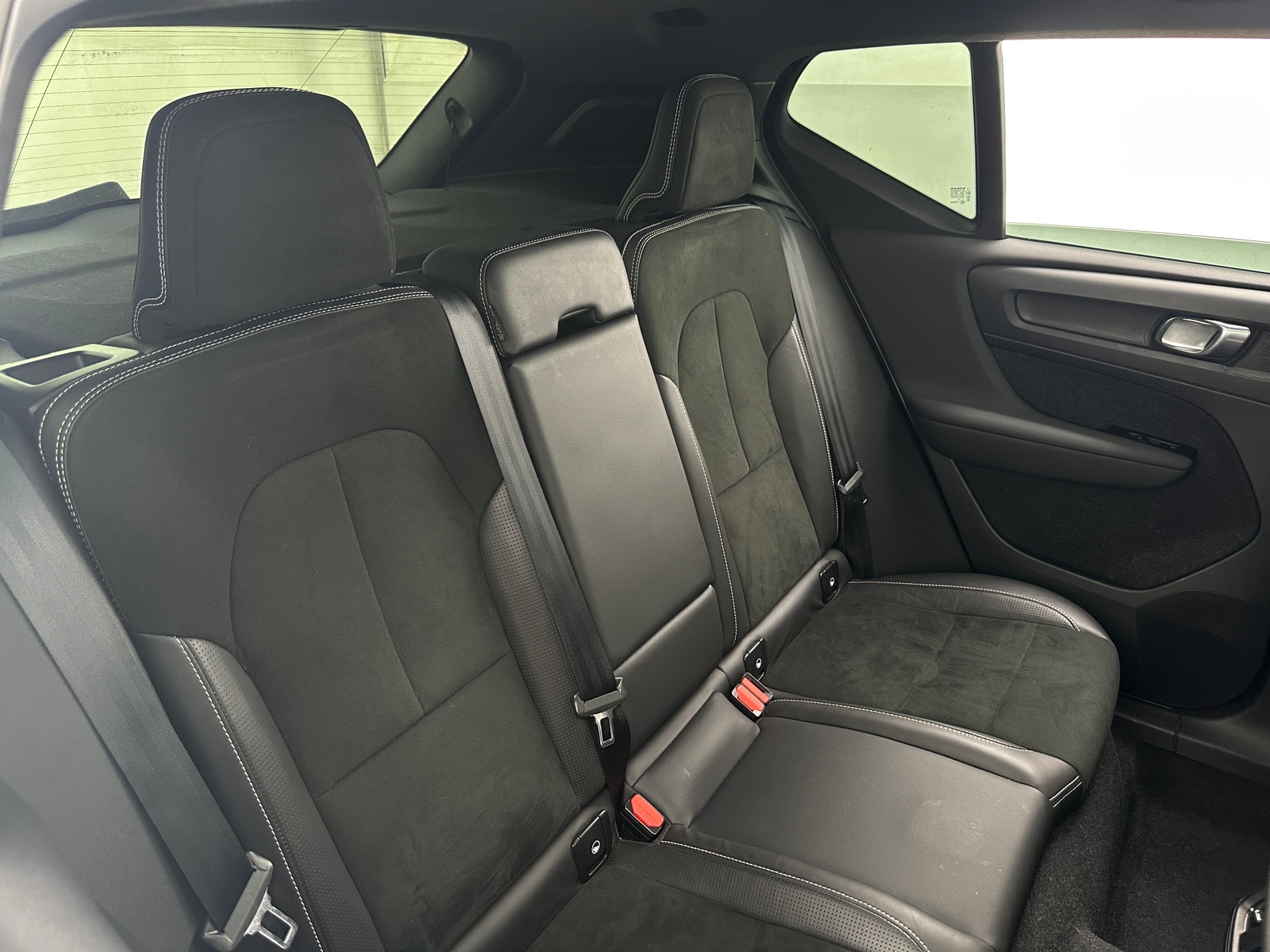 Thumbnail: 2021 Volvo XC40 - 5