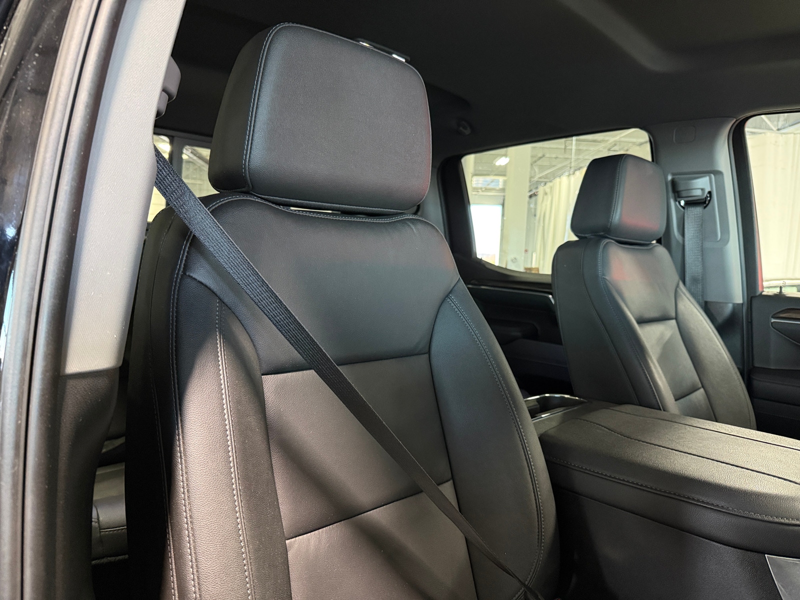 Thumbnail: 2025 Chevrolet Silverado 1500 - 2