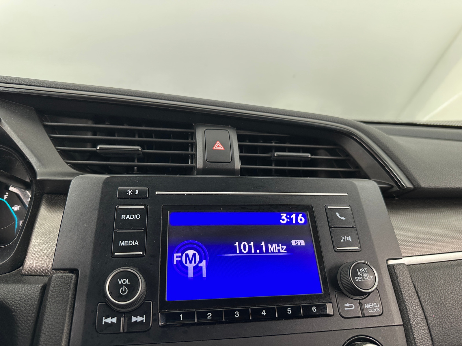 Thumbnail: 2019 Honda Civic - 3