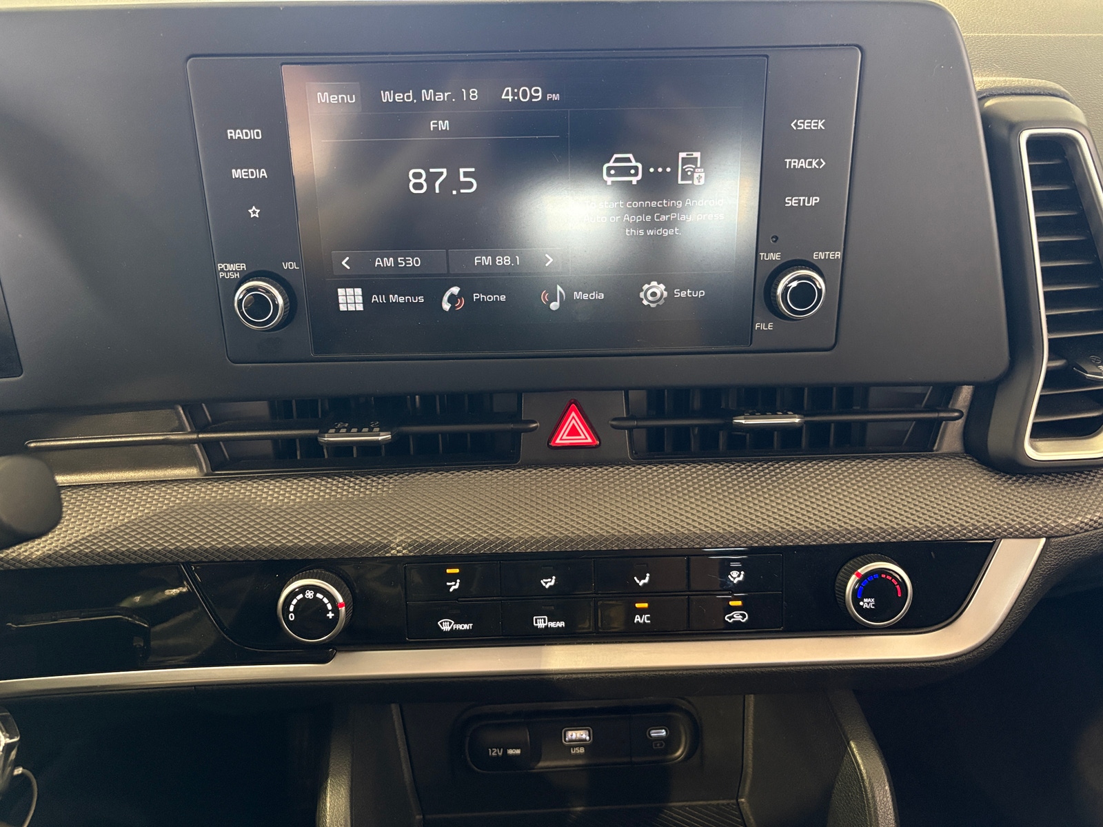 Thumbnail: 2025 Kia Sportage - 4