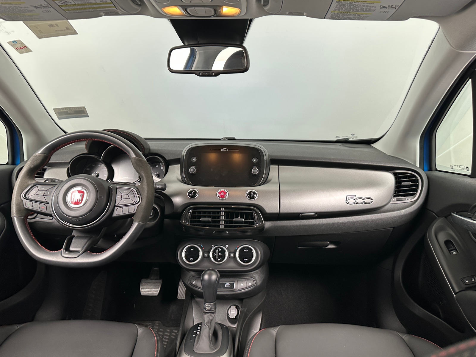 Thumbnail: 2023 Fiat 500X - 3