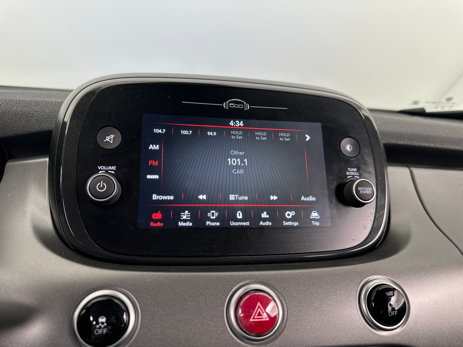 Thumbnail: 2023 Fiat 500X - 4