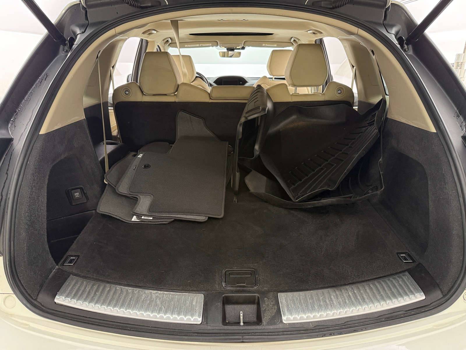 Thumbnail: 2019 Acura MDX - 6