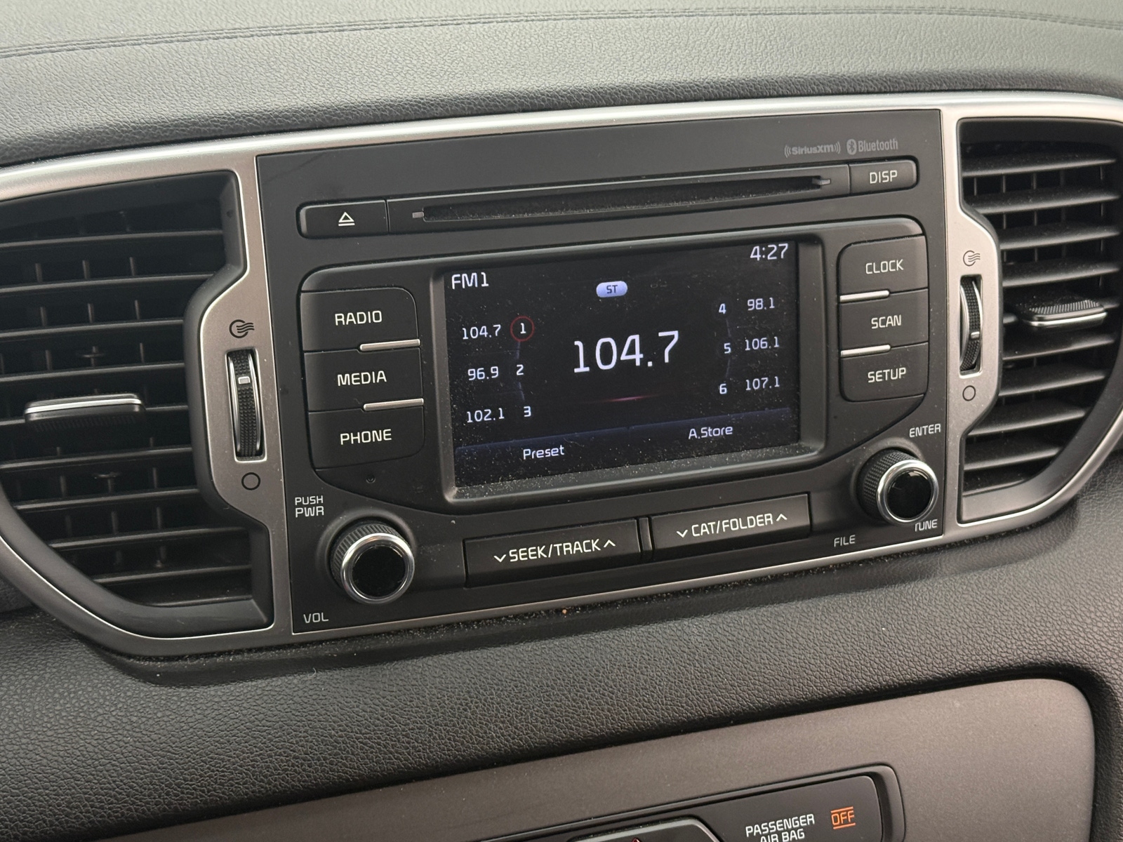 Thumbnail: 2018 Kia Sportage - 4