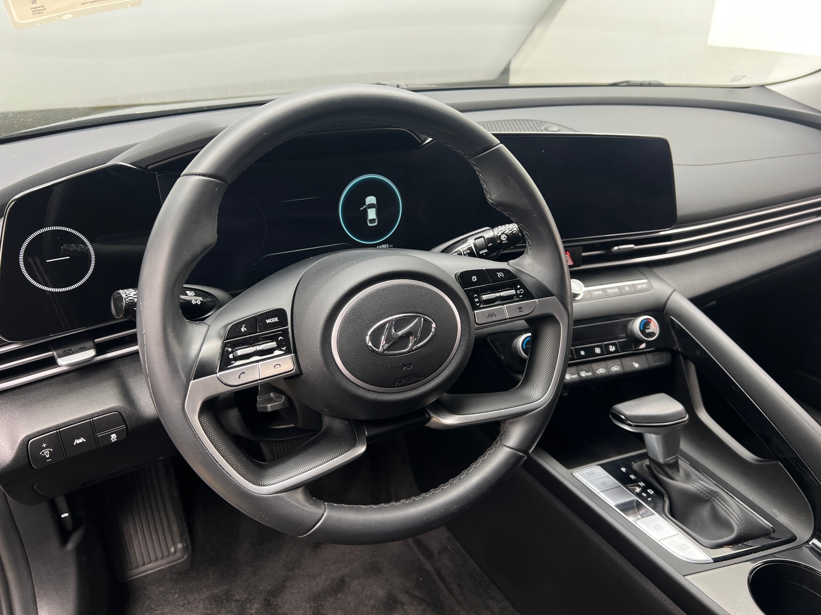 Thumbnail: 2023 Hyundai Elantra - 5