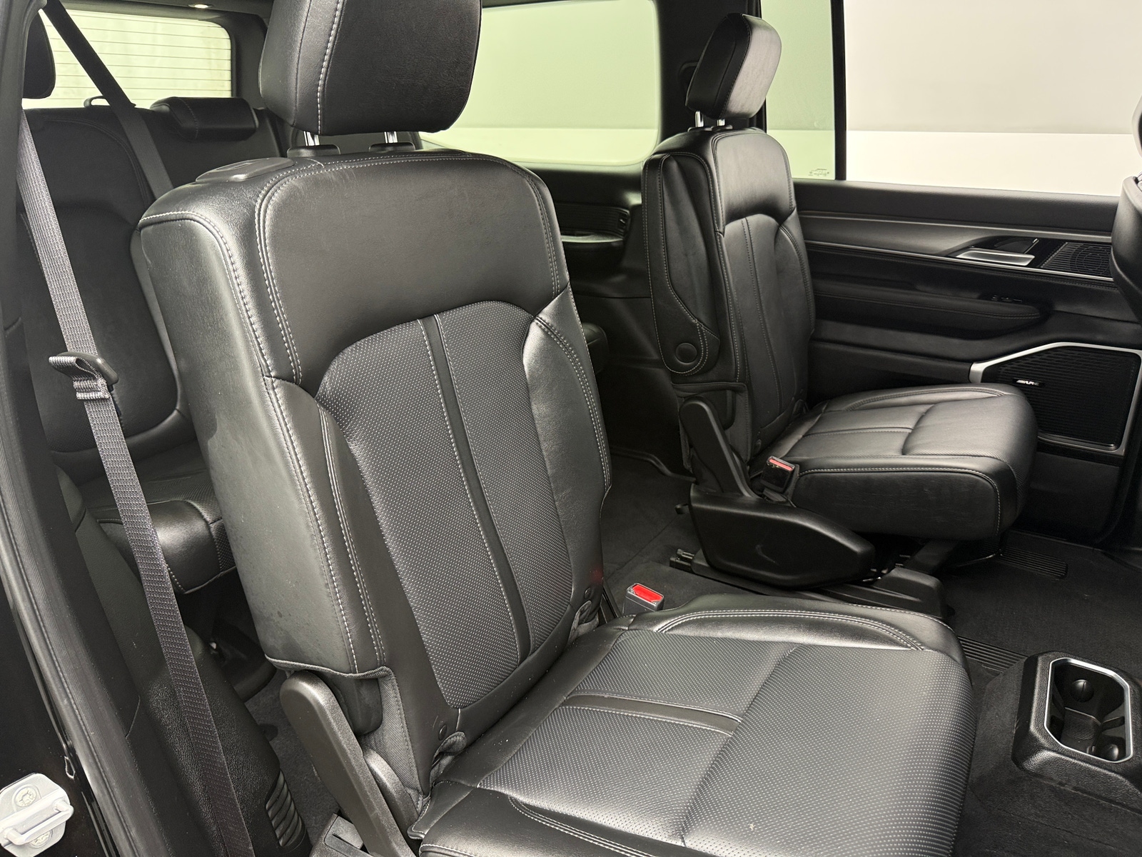 Thumbnail: 2025 Jeep Wagoneer - 5