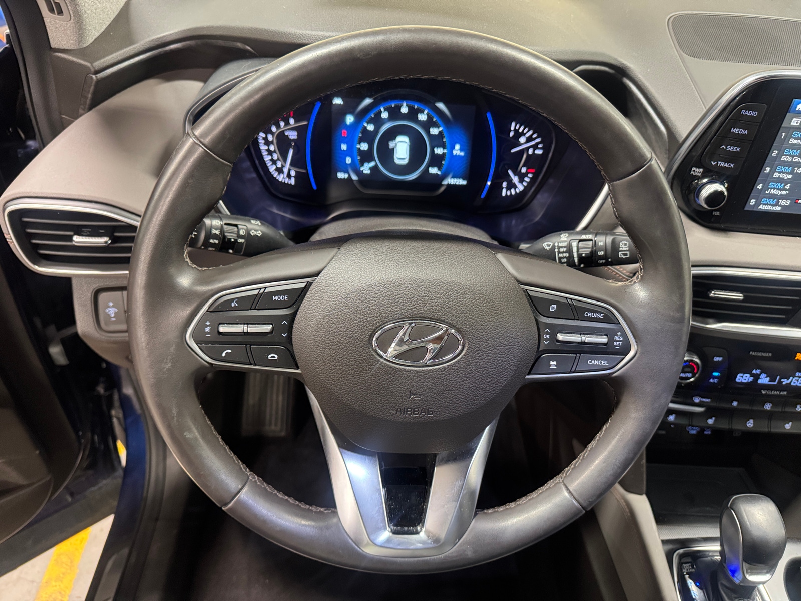 Thumbnail: 2020 Hyundai Santa Fe - 4