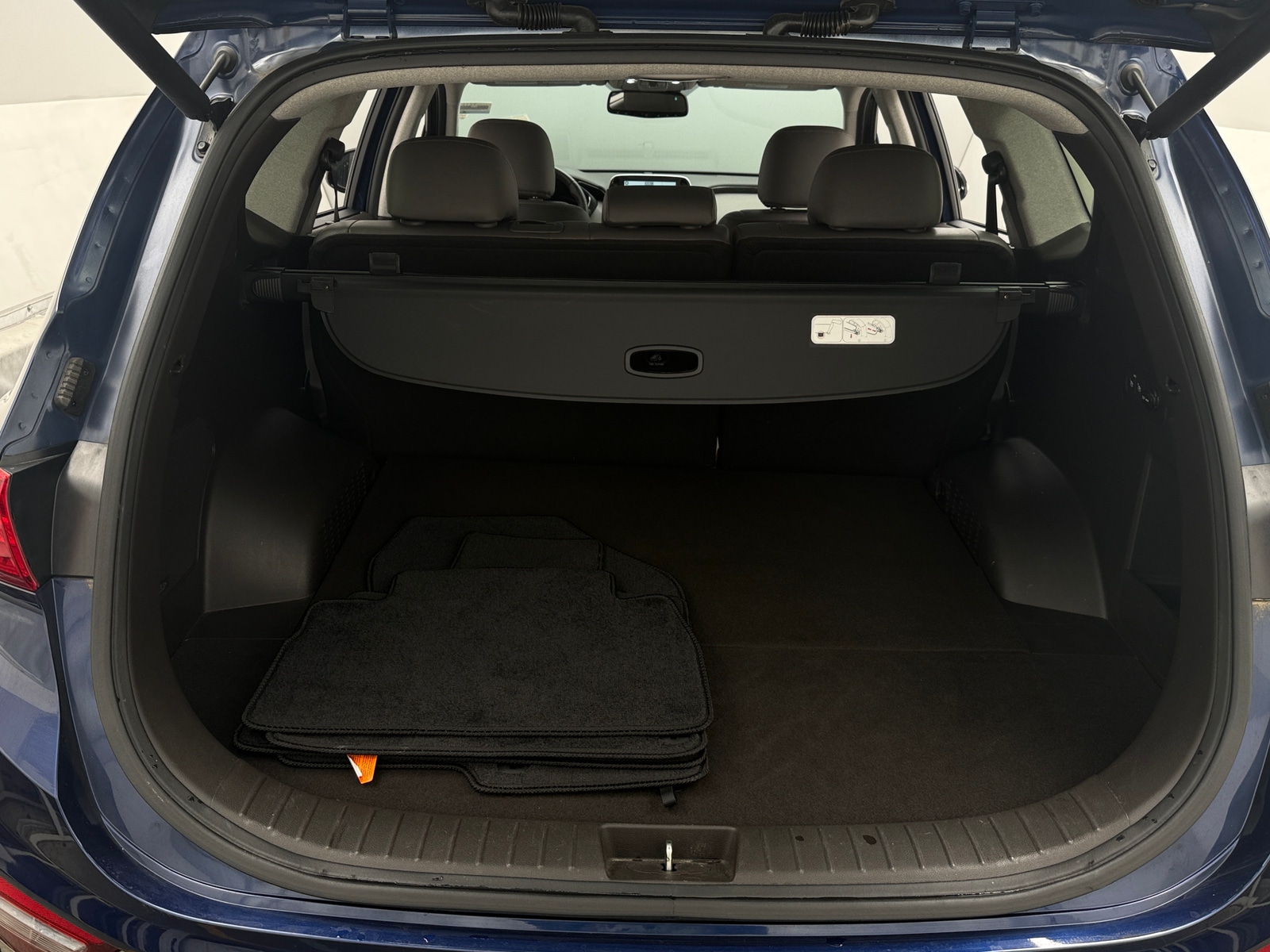 Thumbnail: 2020 Hyundai Santa Fe - 6