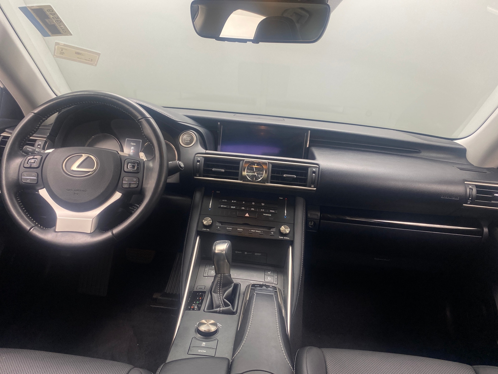 Thumbnail: 2018 Lexus IS - 2