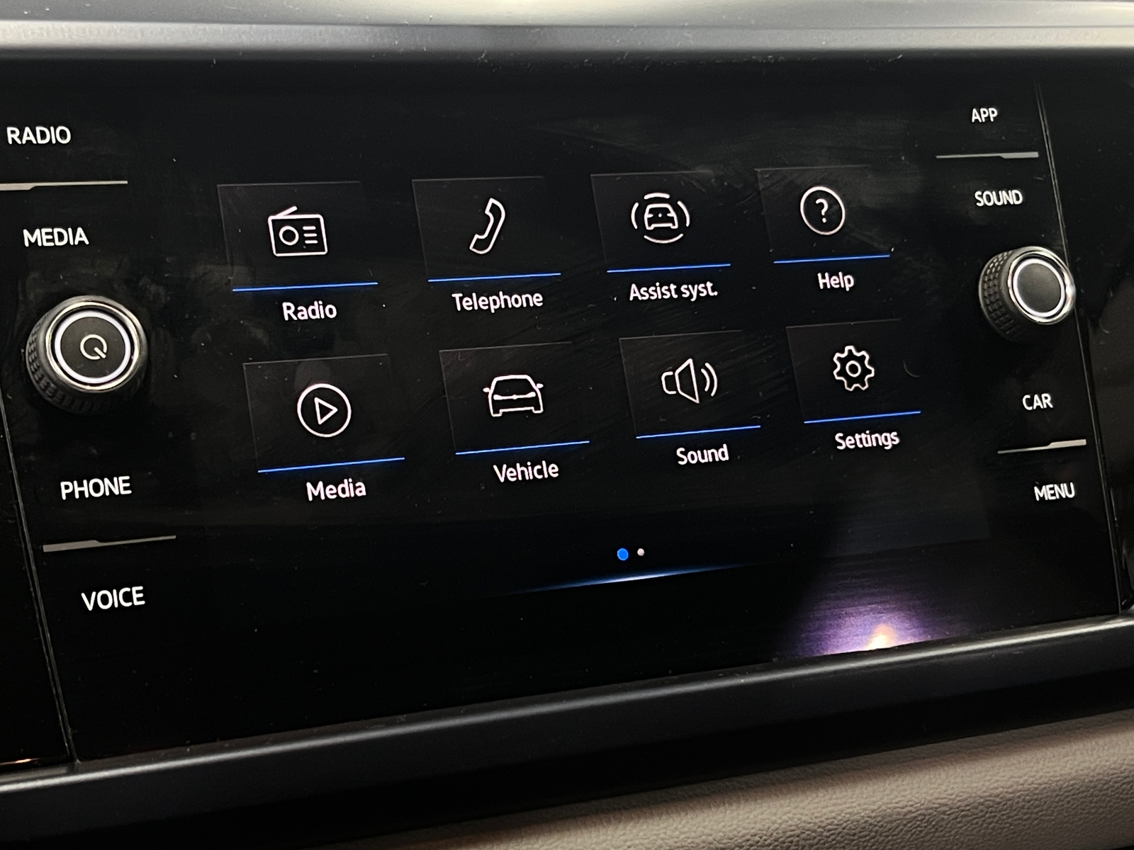 Thumbnail: 2022 Volkswagen Taos - 3