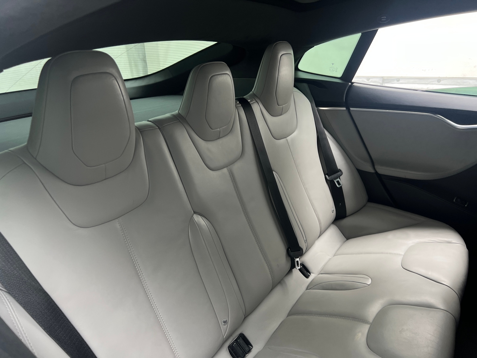 Thumbnail: 2016 Tesla Model S - 5