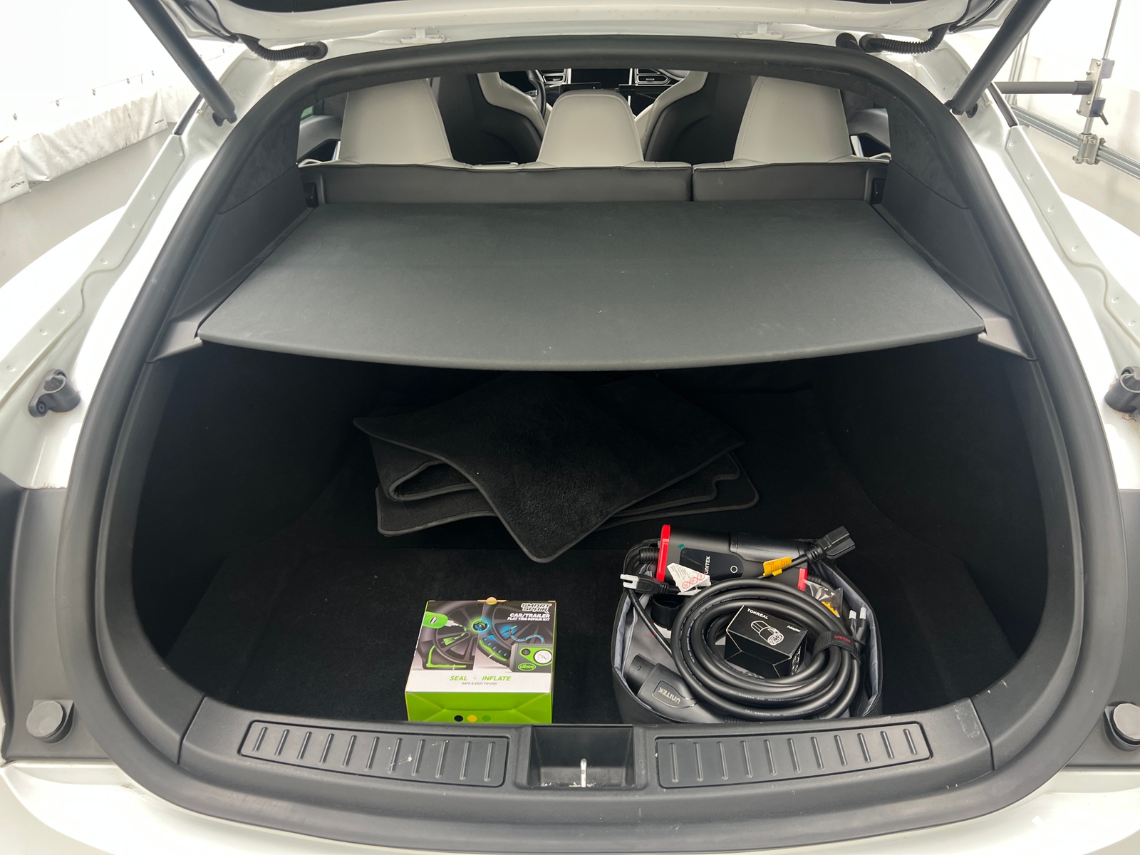 Thumbnail: 2016 Tesla Model S - 6