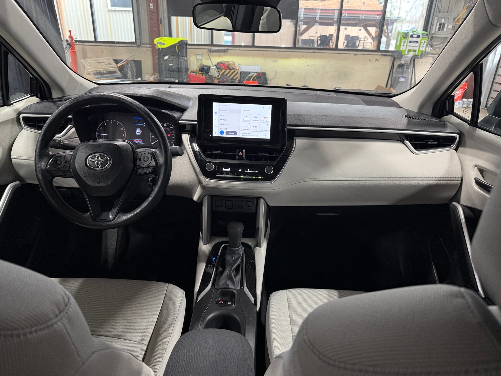 Thumbnail: 2025 Toyota Corolla Cross - 3