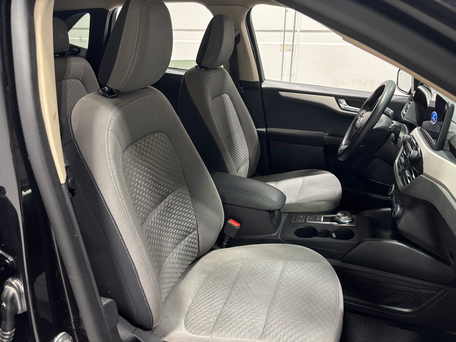 Thumbnail: 2020 Ford Escape - 2