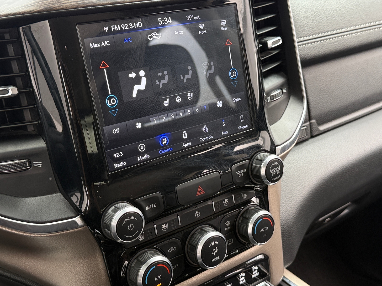 Thumbnail: 2019 RAM 1500 - 3