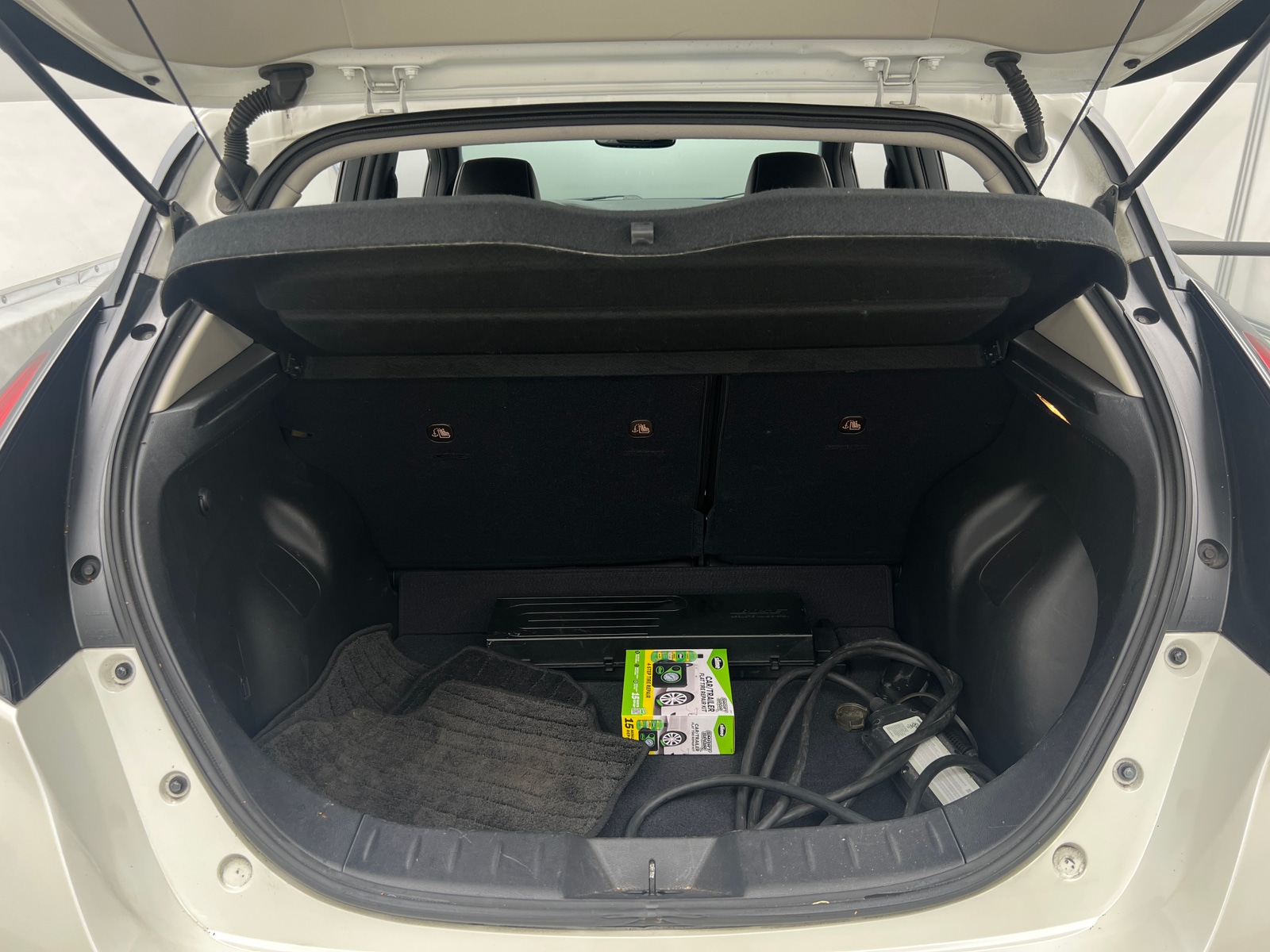 Thumbnail: 2018 Nissan Leaf - 6