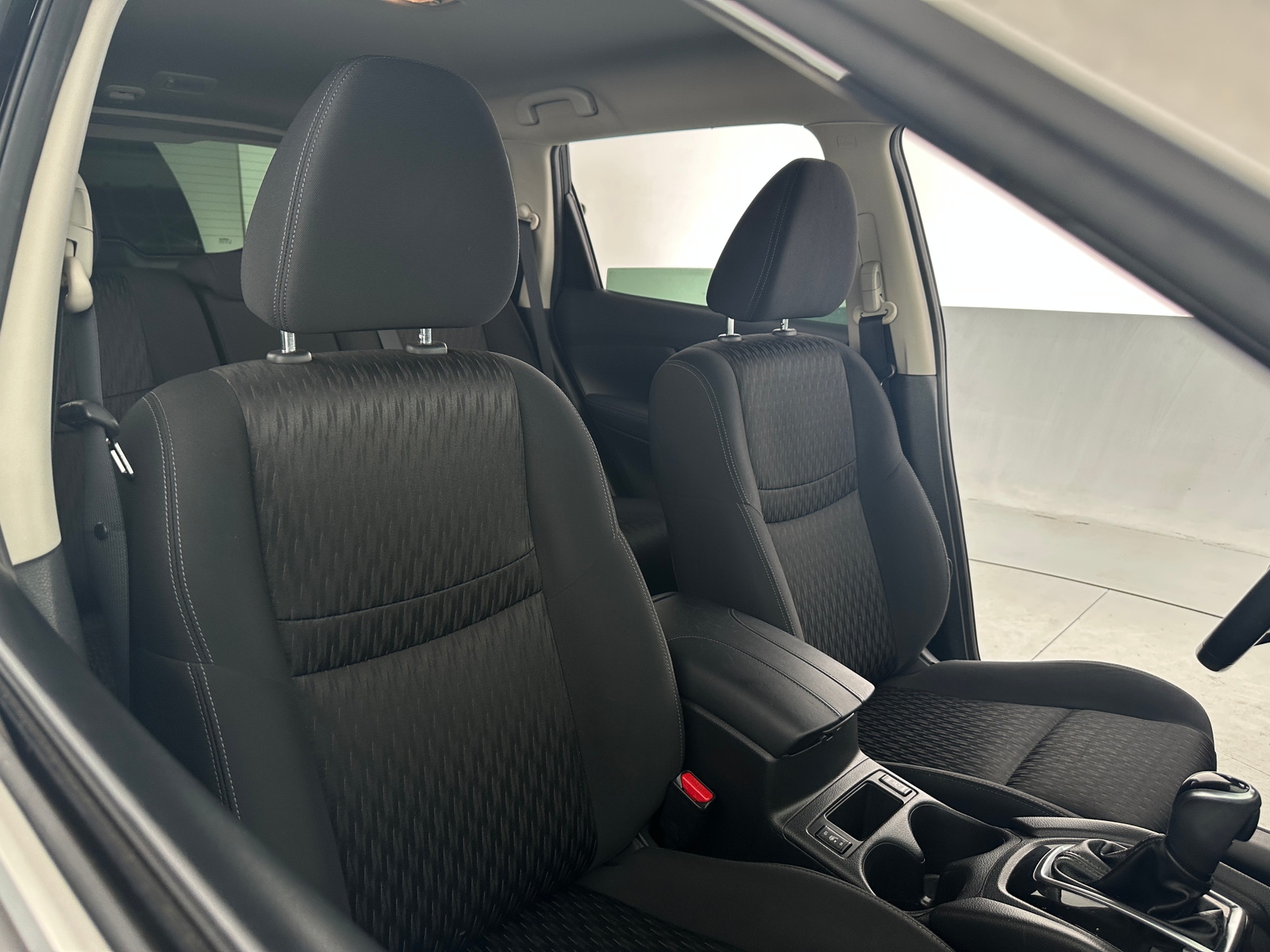 Thumbnail: 2018 Nissan Rogue - 2