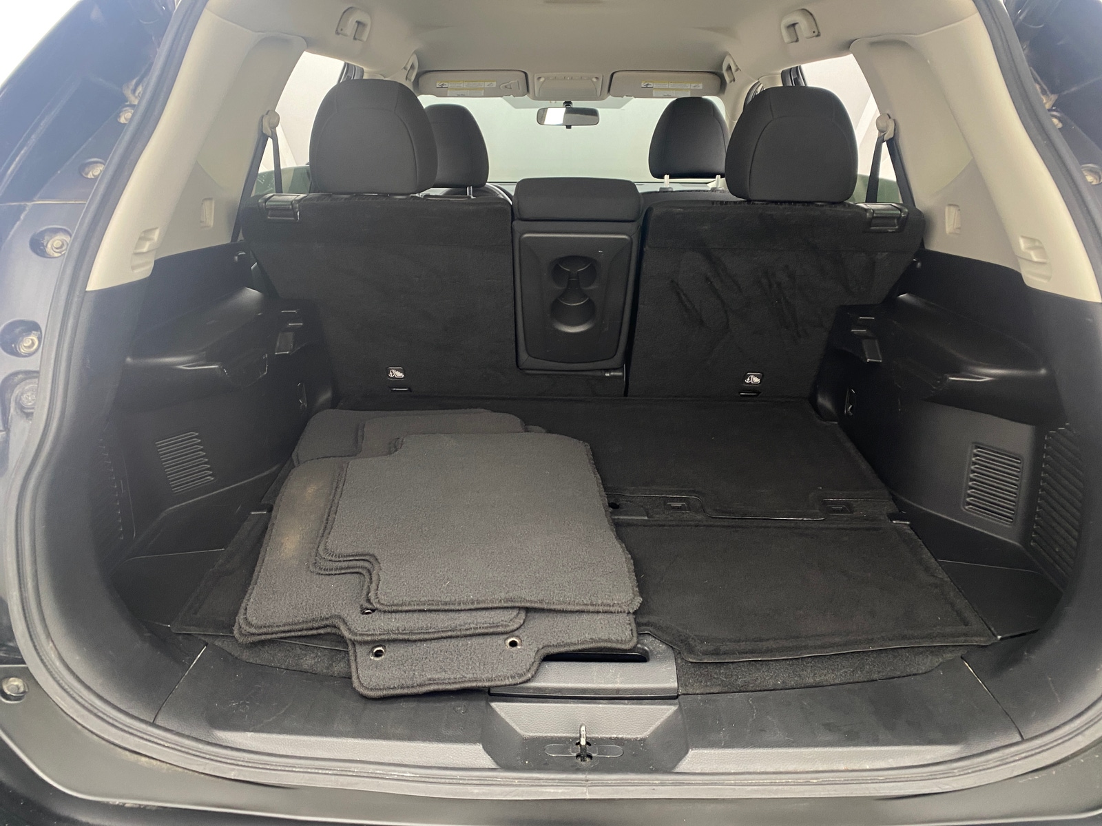 Thumbnail: 2018 Nissan Rogue - 7