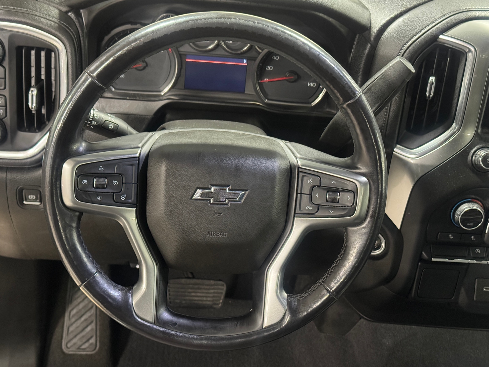 Thumbnail: 2019 Chevrolet Silverado 1500 - 5