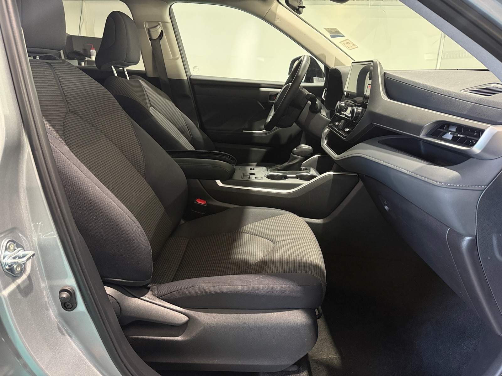 Thumbnail: 2025 Toyota Highlander - 2