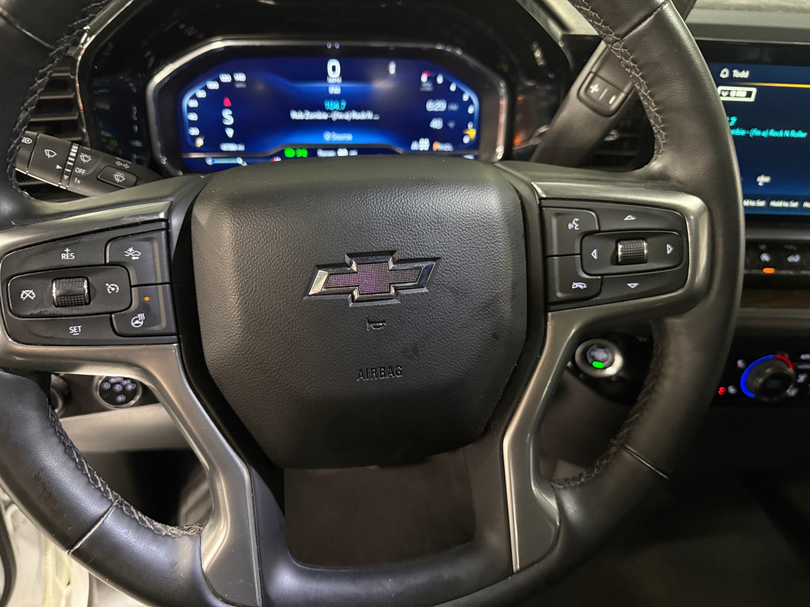 Thumbnail: 2023 Chevrolet Silverado 1500 - 5