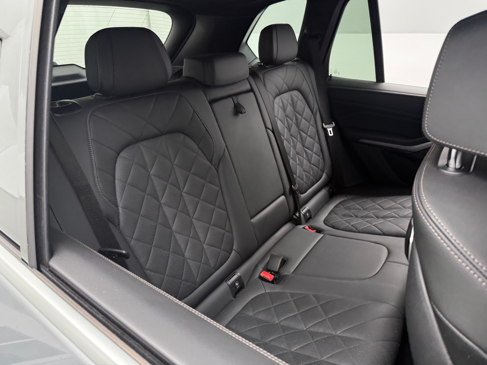 Thumbnail: 2024 BMW X5 - 6