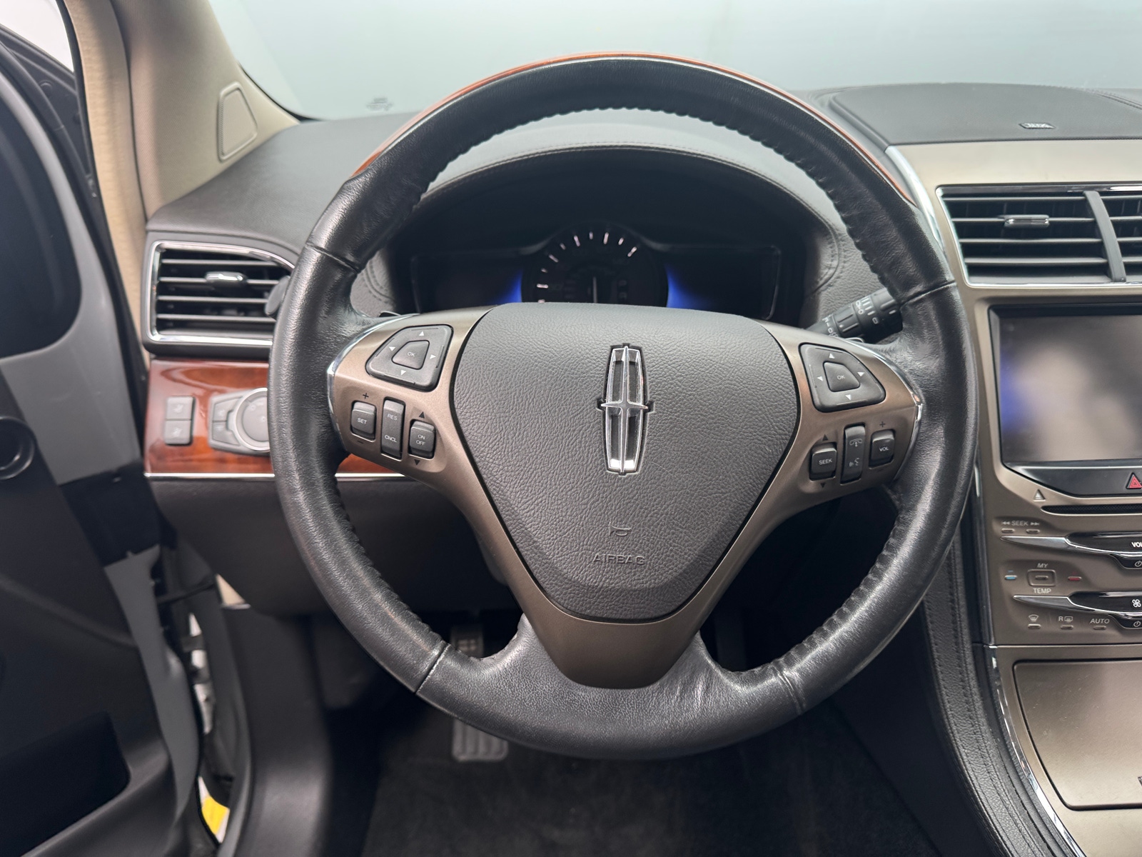 Thumbnail: 2013 Lincoln MKX - 4