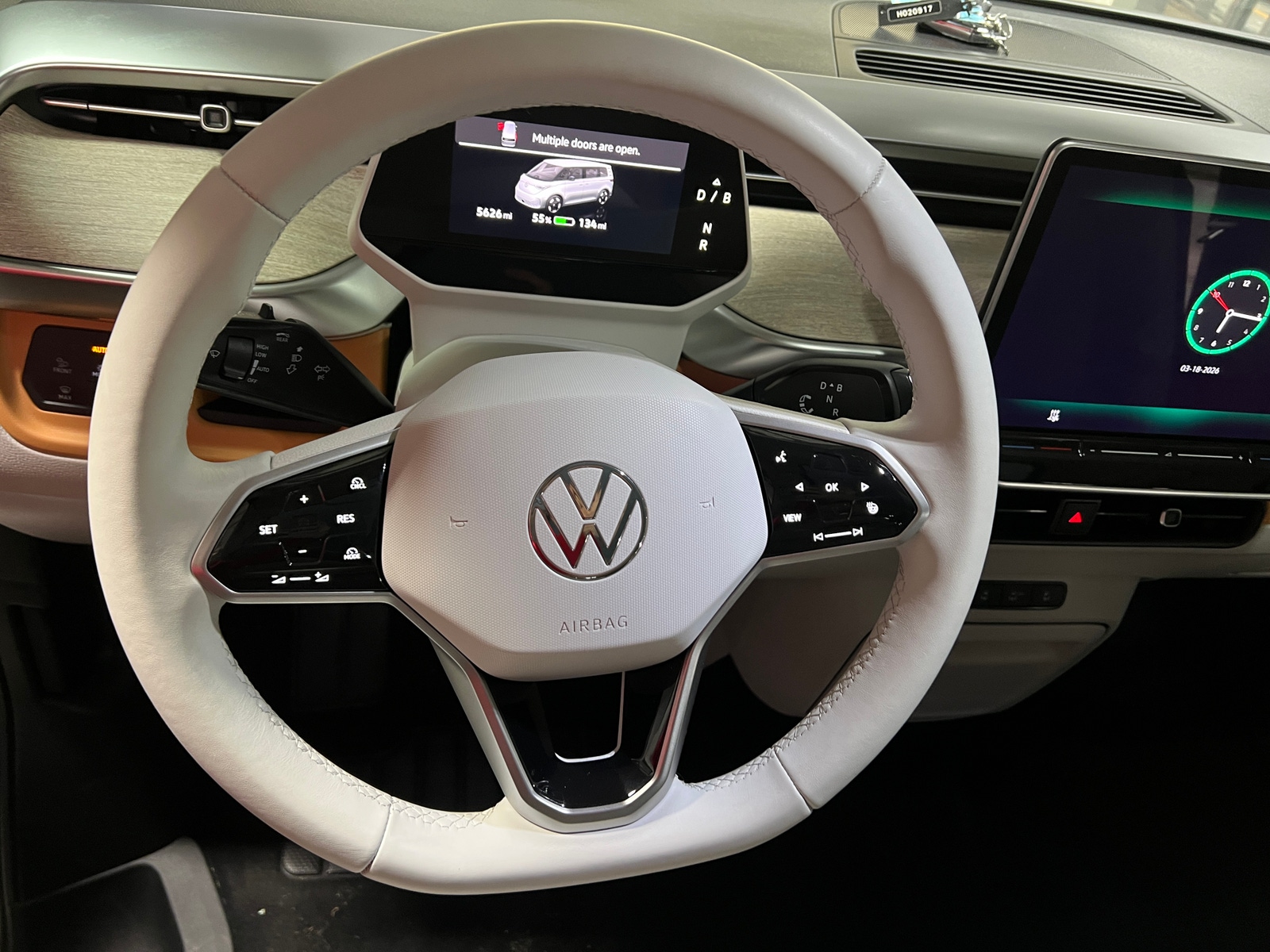 Thumbnail: 2025 Volkswagen ID.Buzz - 4