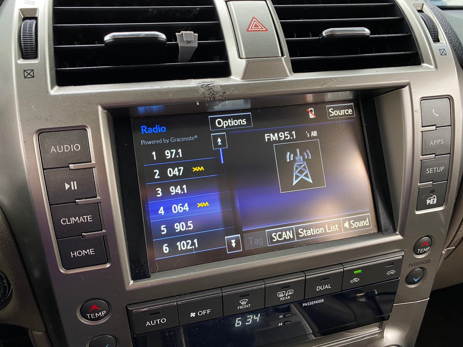 Thumbnail: 2018 Lexus GX - 3