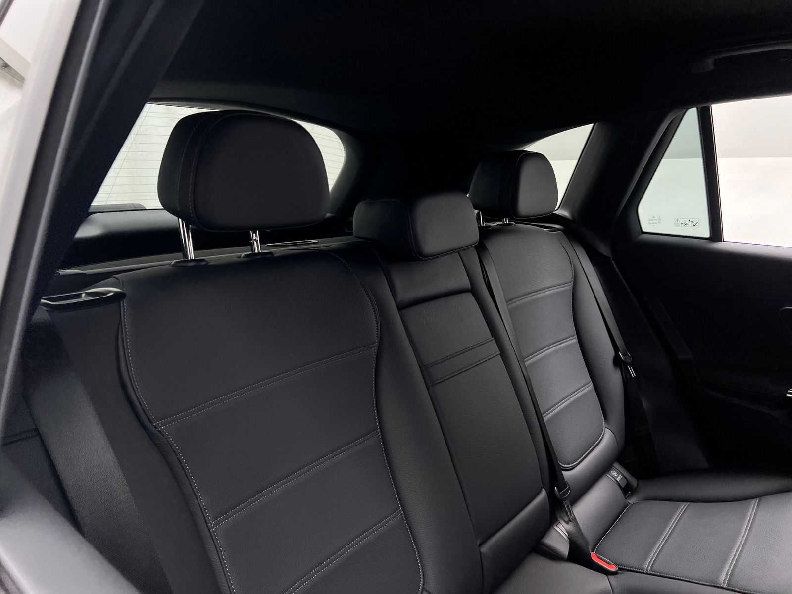 Thumbnail: 2025 Mercedes-Benz GLC - 5