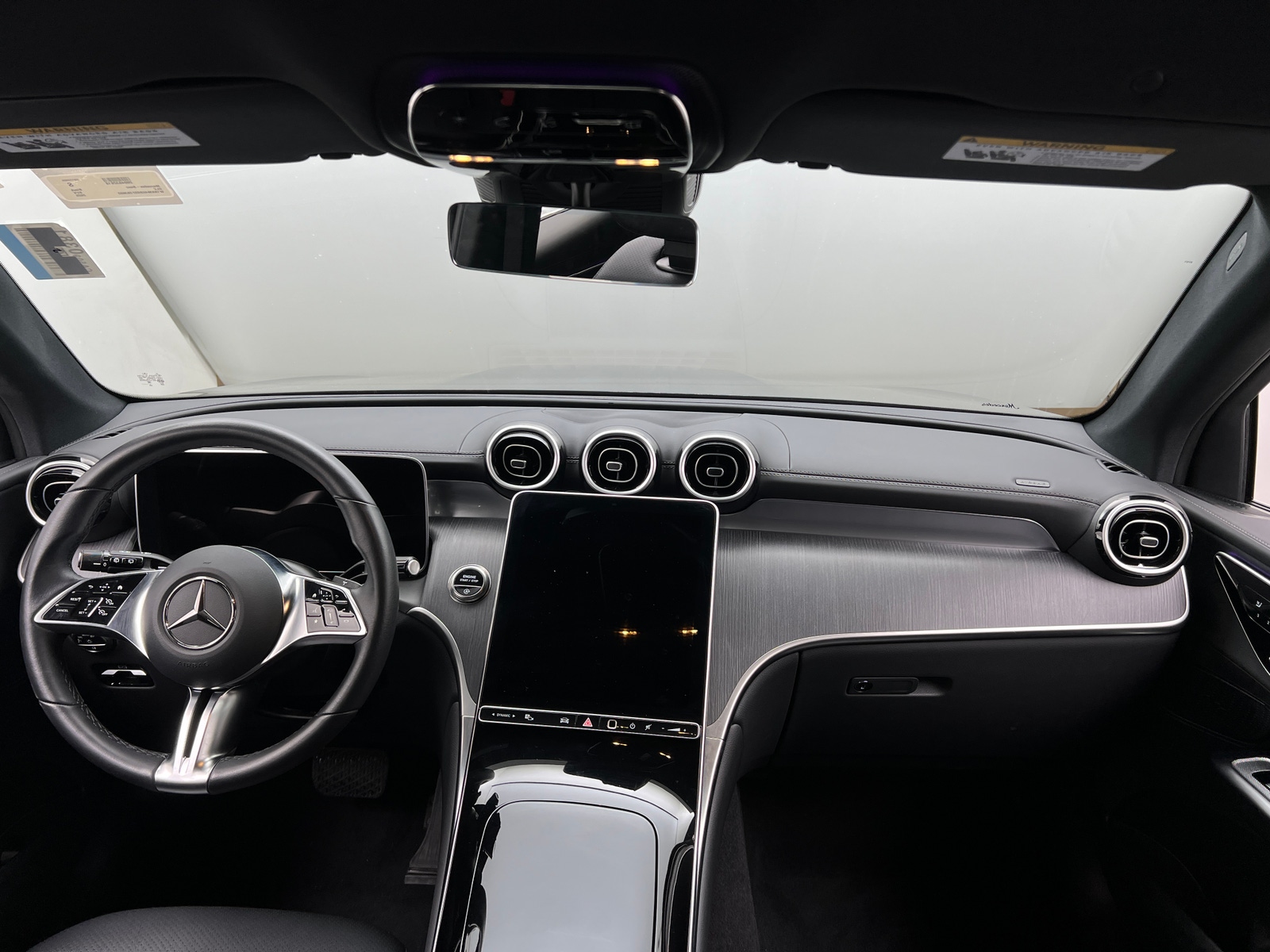 Thumbnail: 2025 Mercedes-Benz GLC - 2