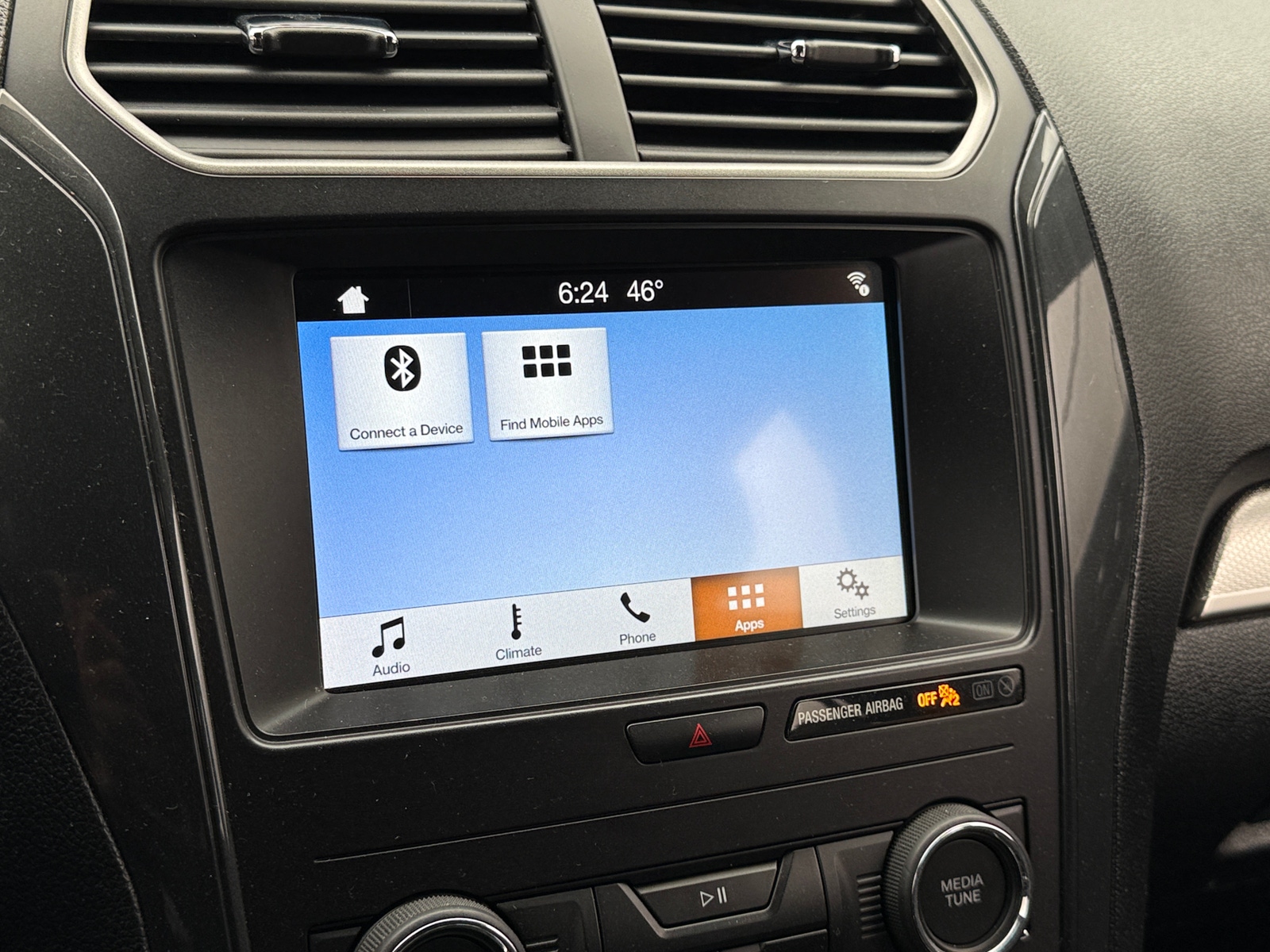 Thumbnail: 2019 Ford Explorer - 4