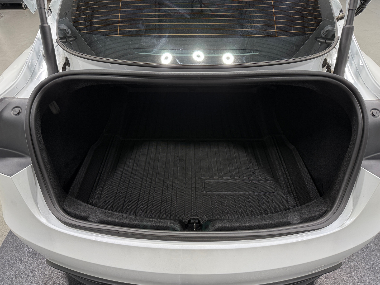 Thumbnail: 2025 Tesla Model 3 - 6