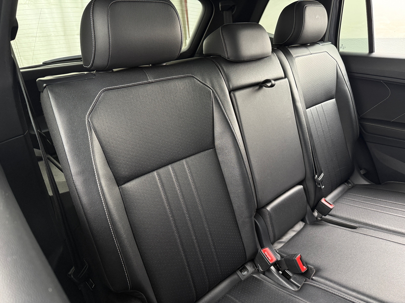 Thumbnail: 2022 Volkswagen Tiguan - 5