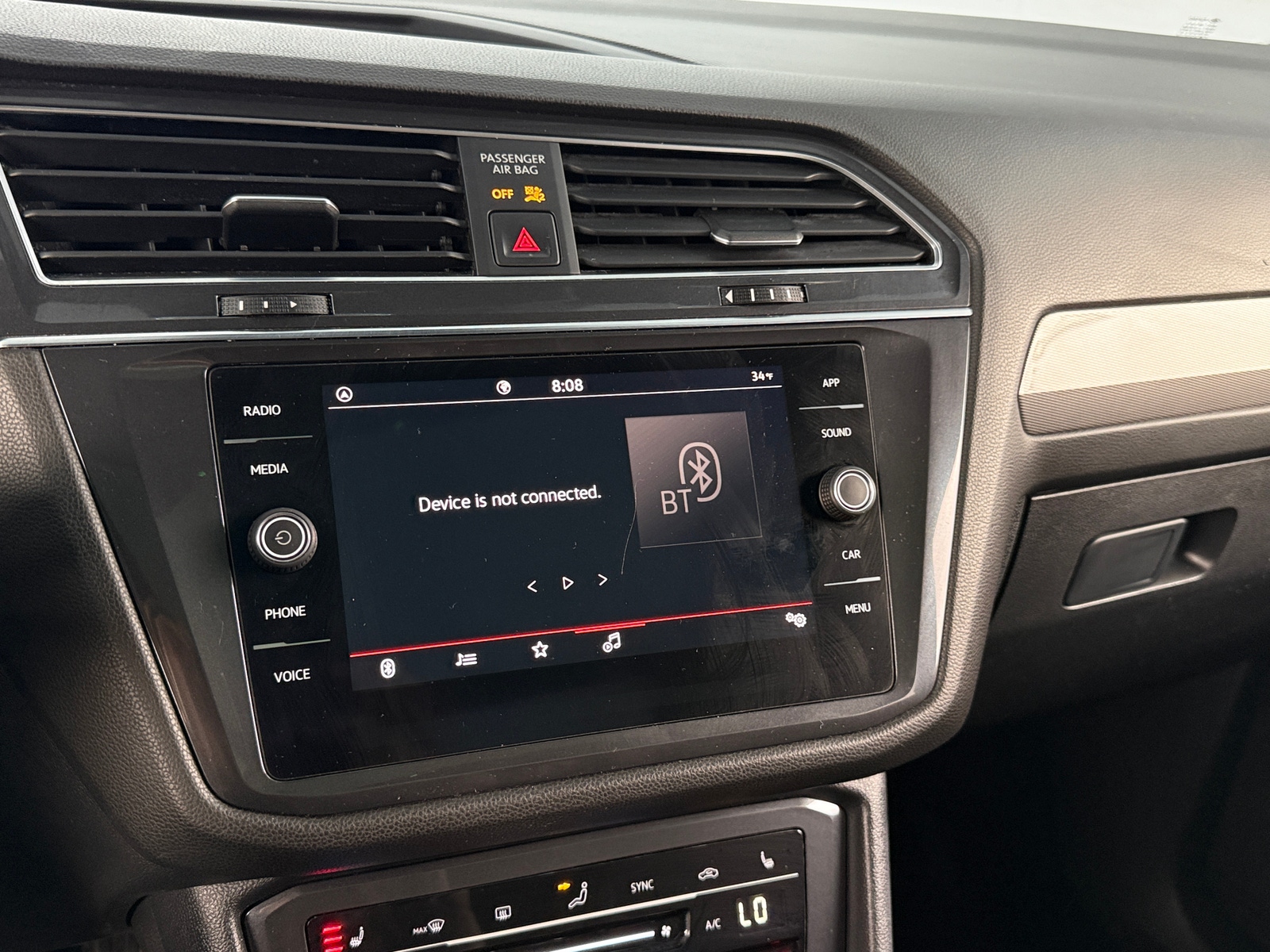 Thumbnail: 2022 Volkswagen Tiguan - 3