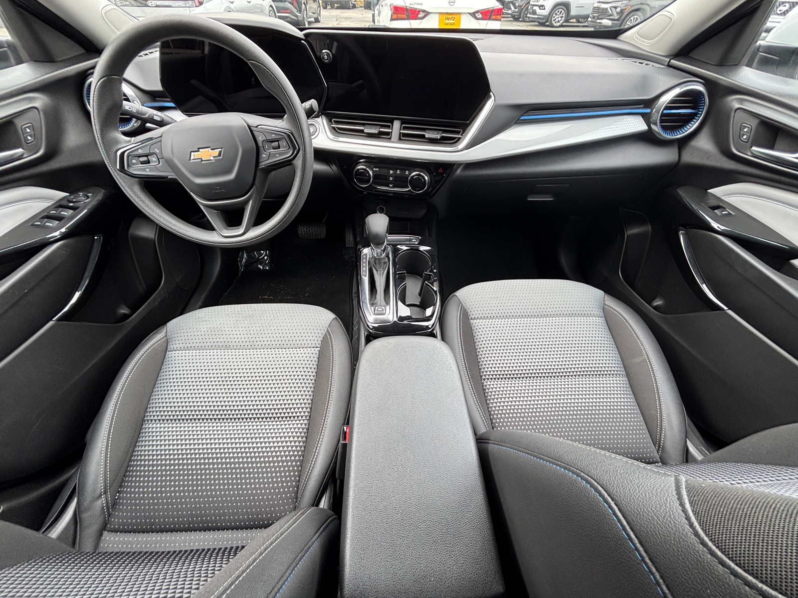 Thumbnail: 2025 Chevrolet Trax - 3