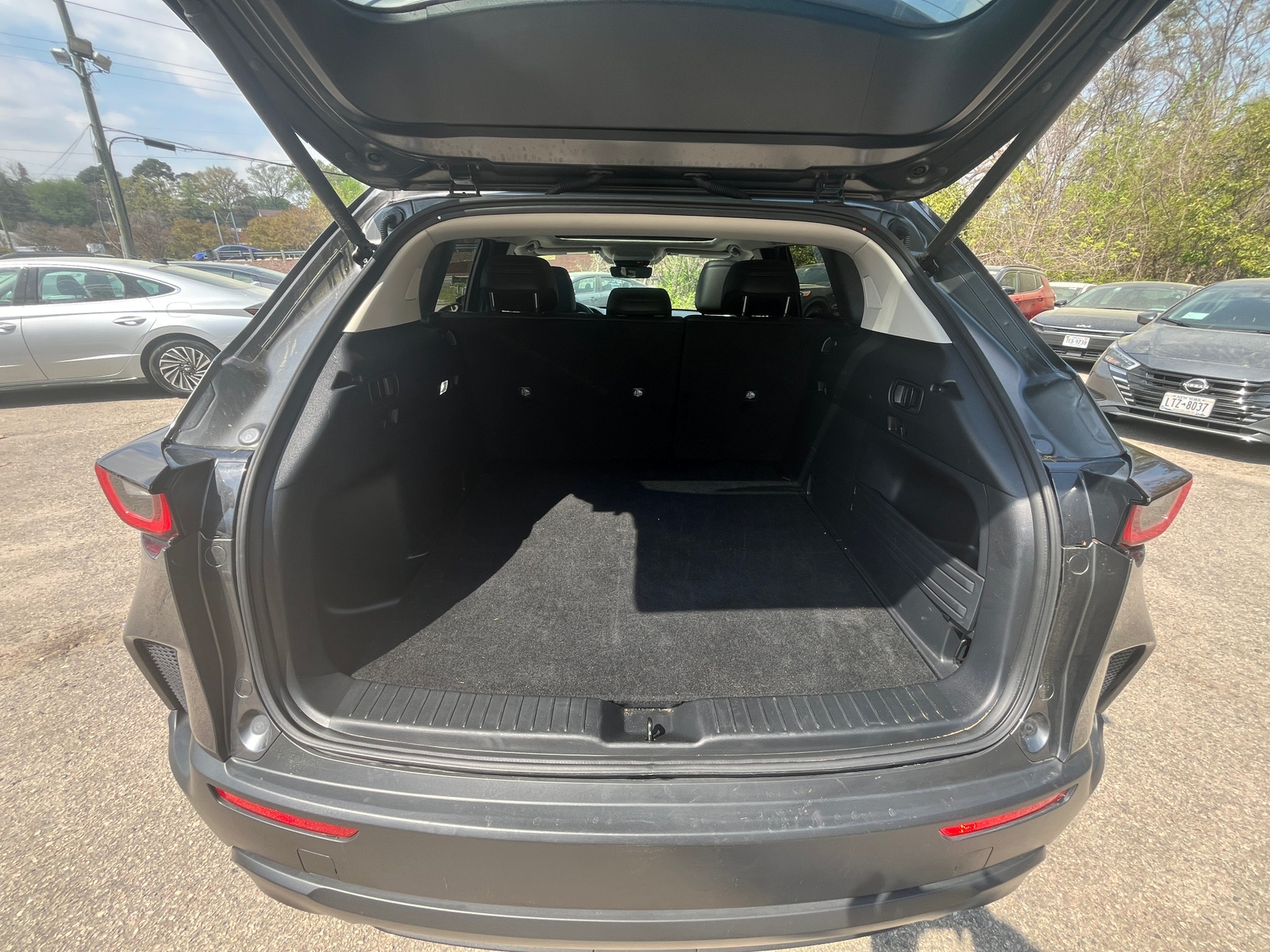 Thumbnail: 2025 Mazda CX-50 - 4