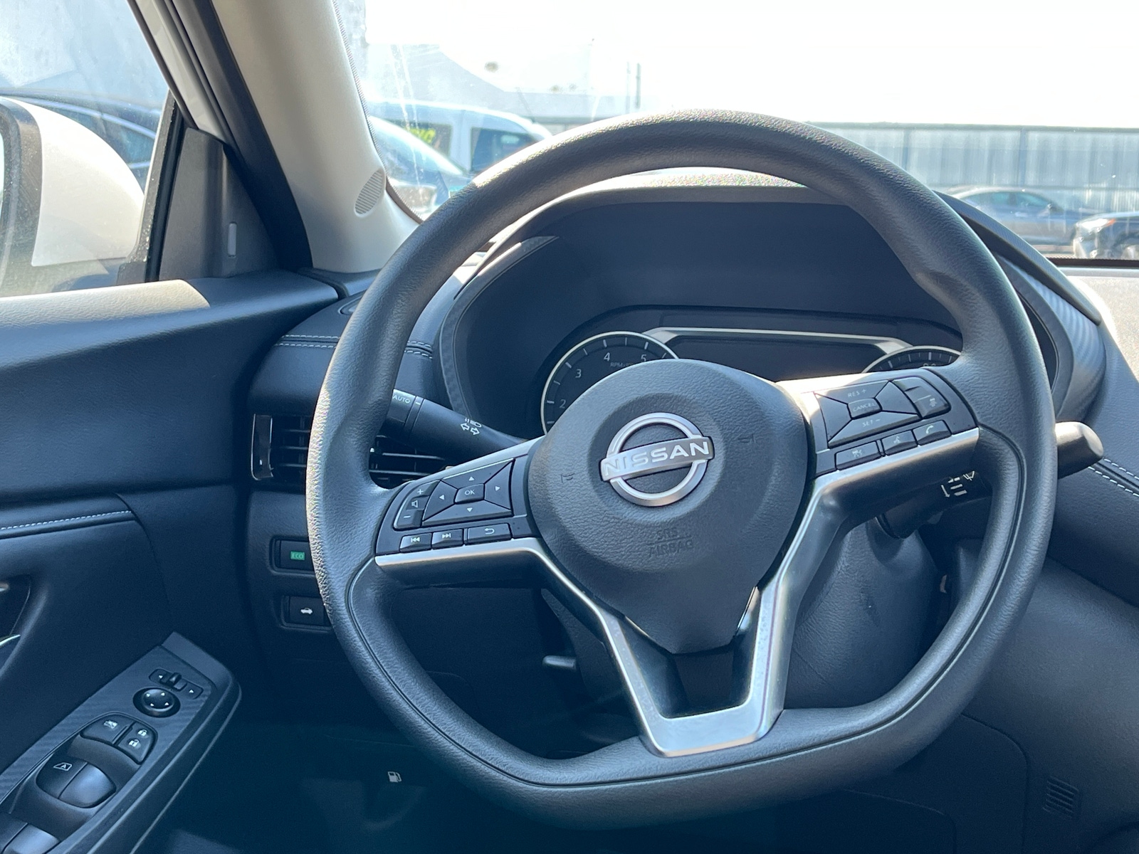 Thumbnail: 2025 Nissan Sentra - 5