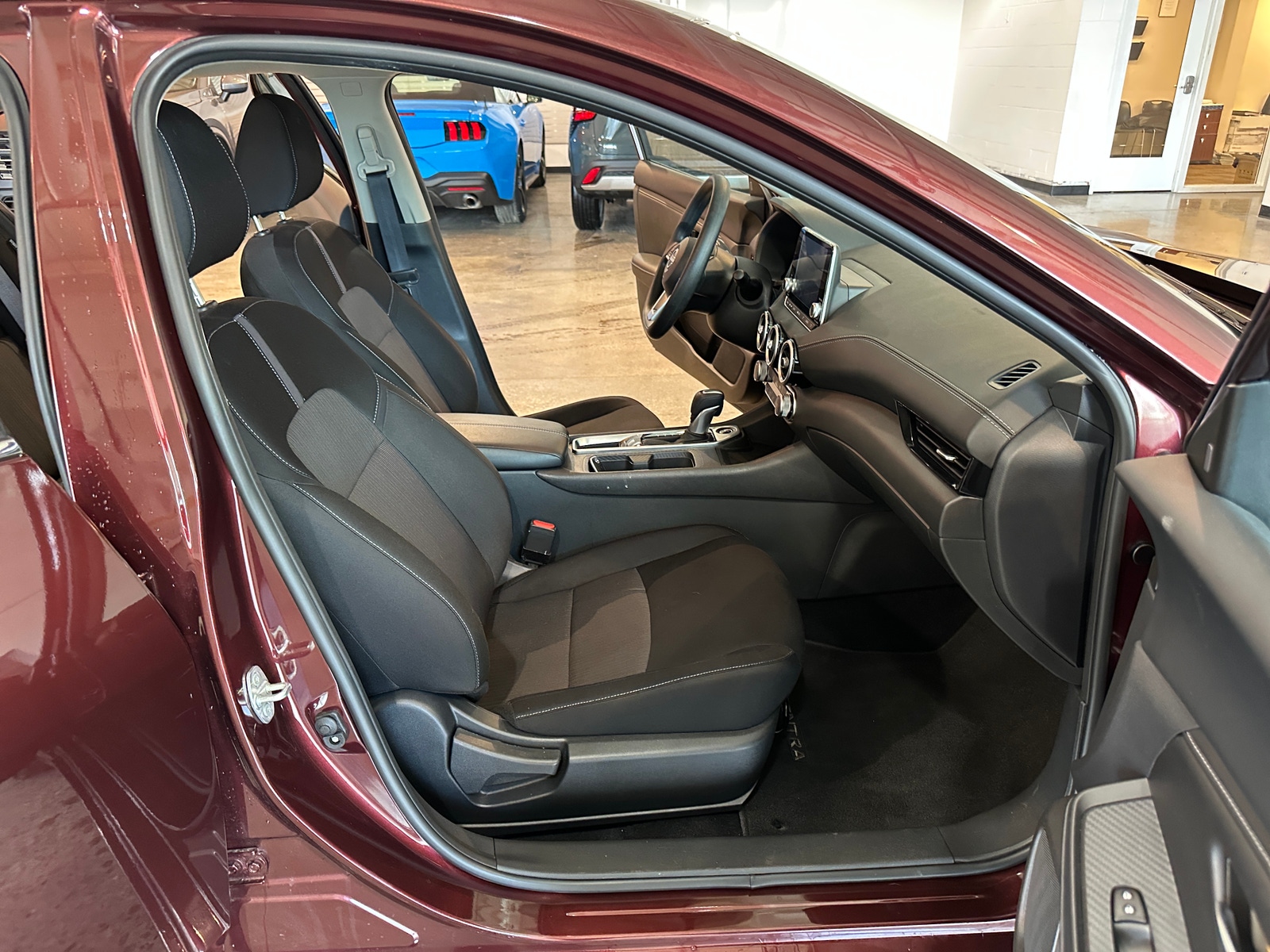 Thumbnail: 2025 Nissan Sentra - 2