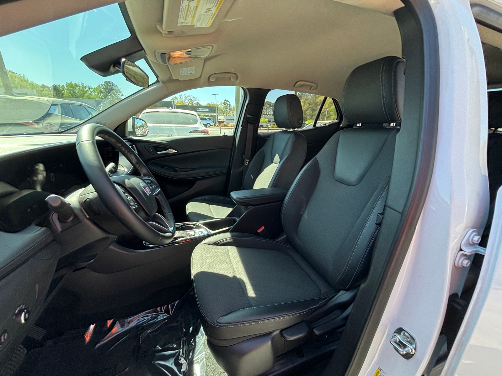 Thumbnail: 2025 Buick Encore GX - 2