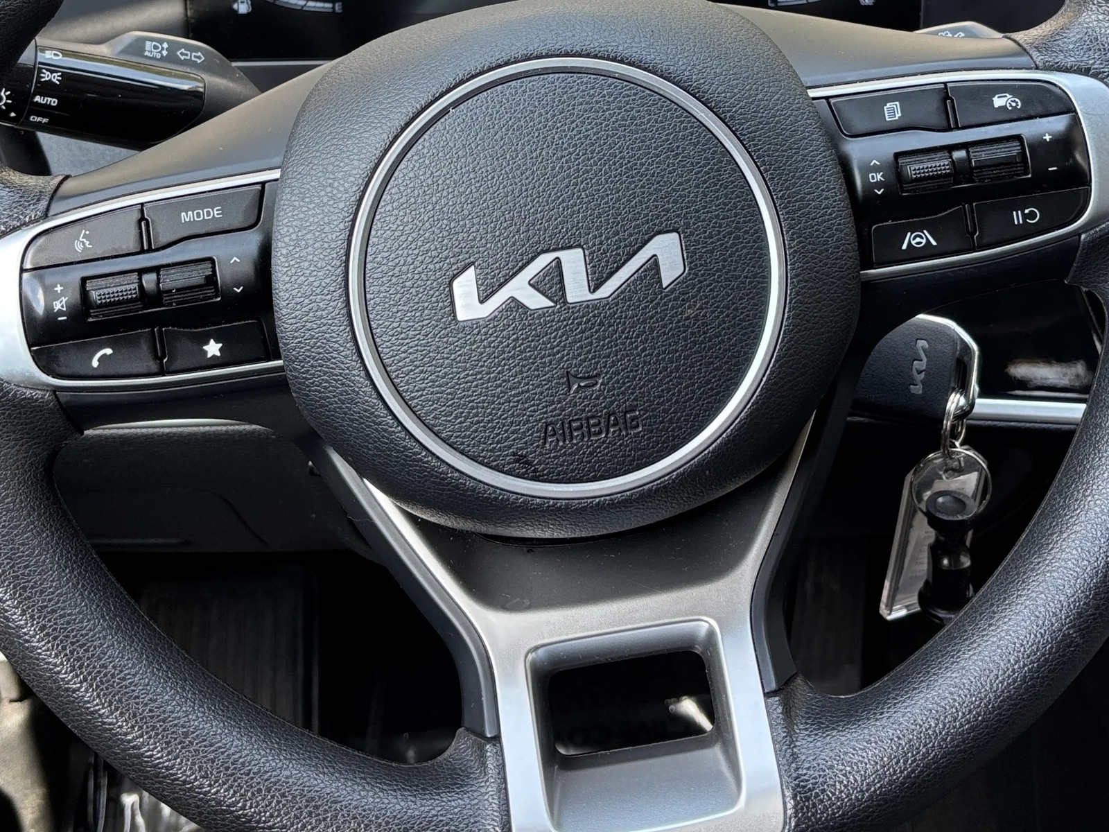 Thumbnail: 2025 Kia Sportage - 5