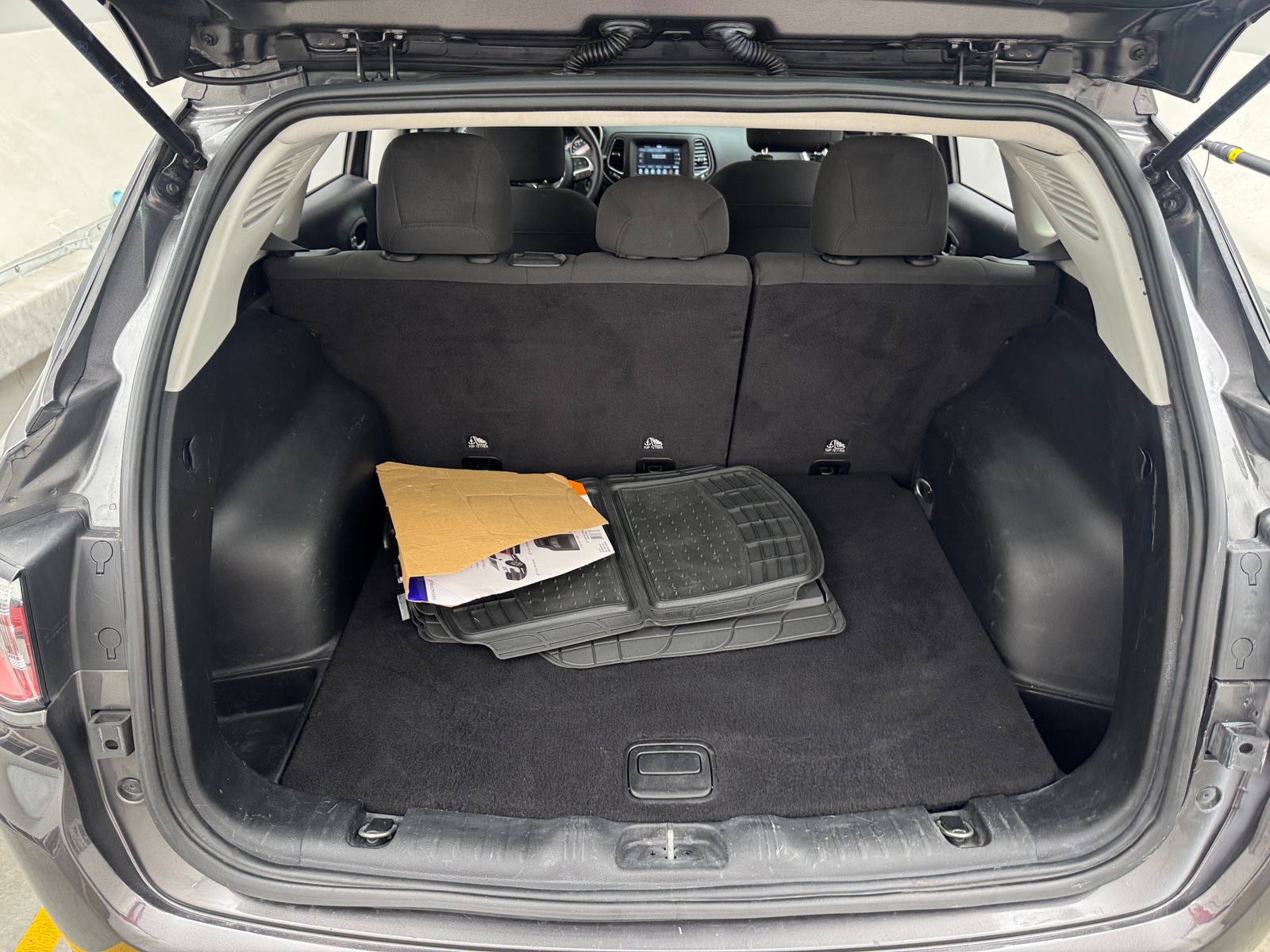 Thumbnail: 2019 Jeep Compass - 7