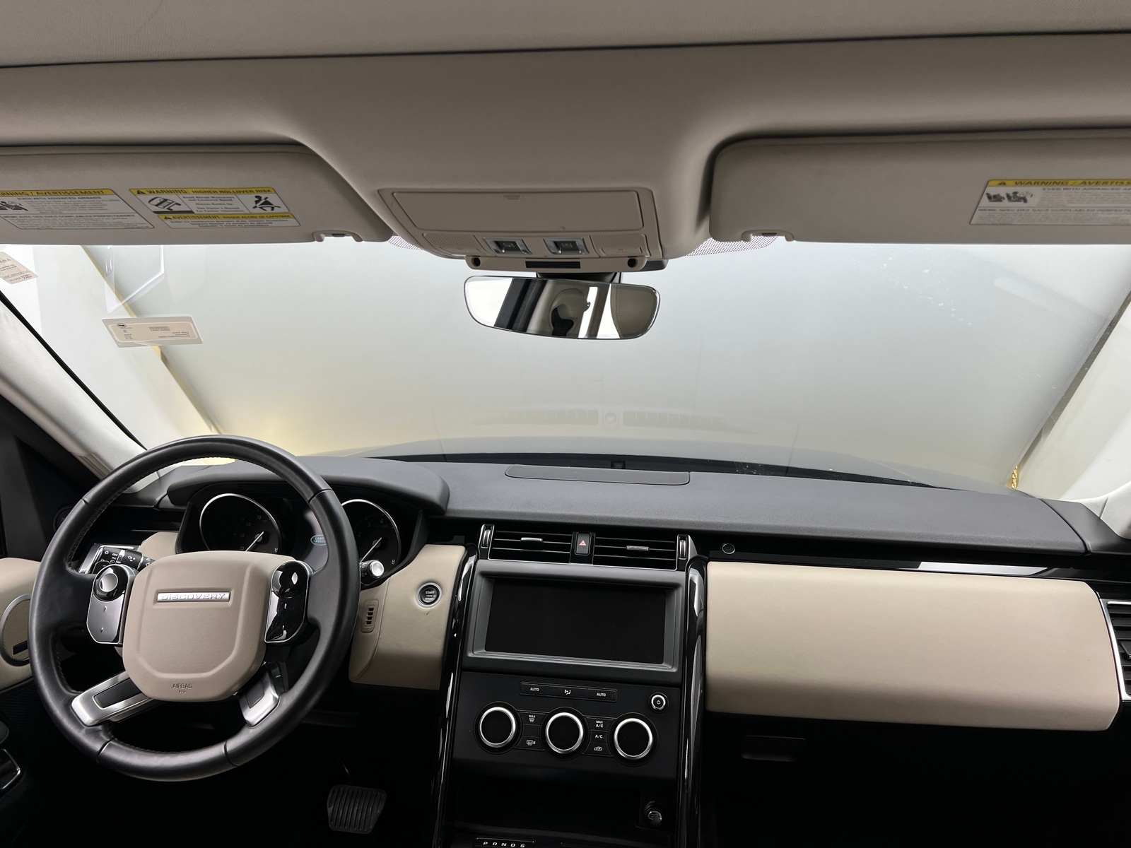 Thumbnail: 2019 Land Rover Discovery - 2