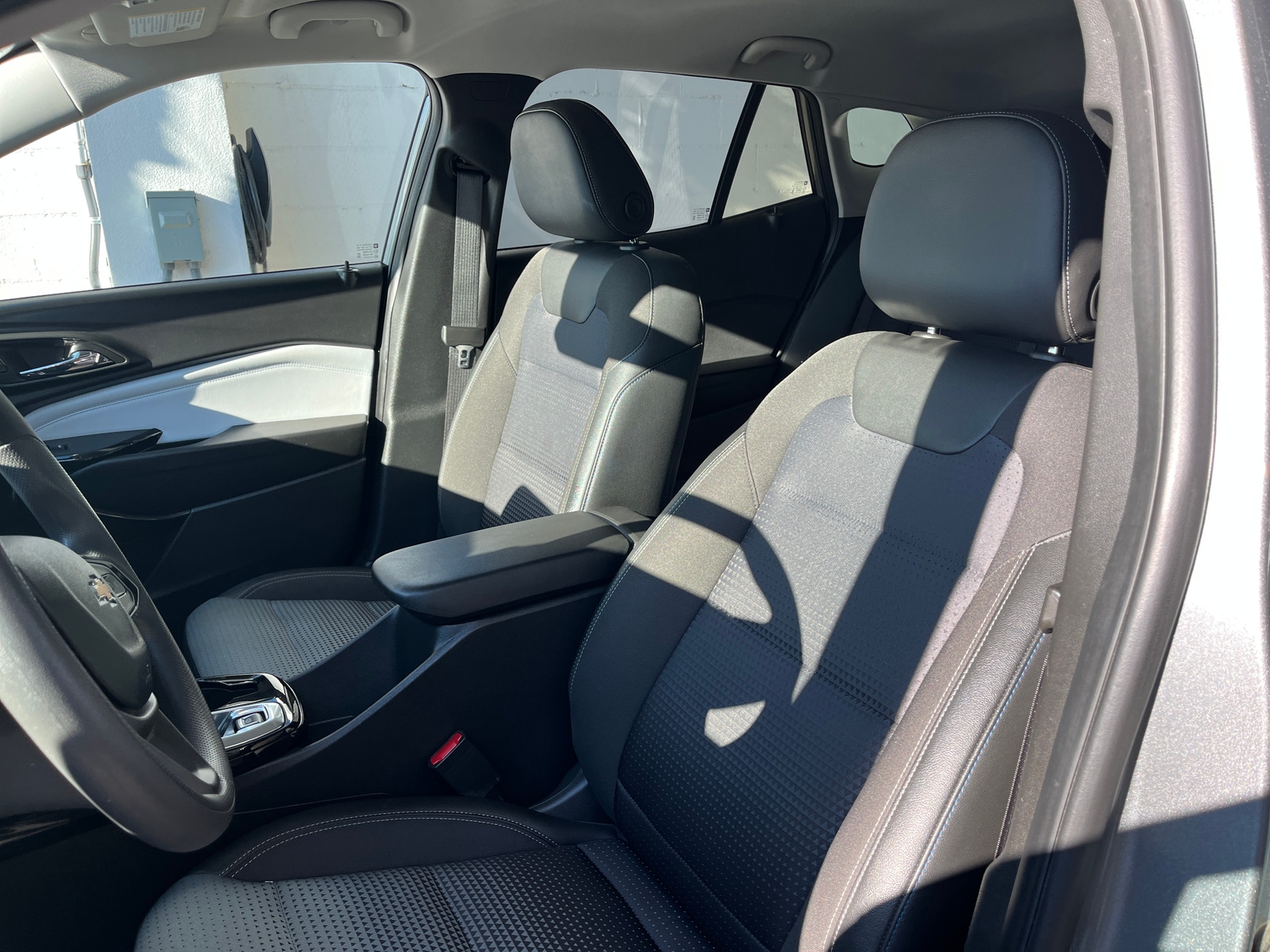 Thumbnail: 2025 Chevrolet Trax - 2