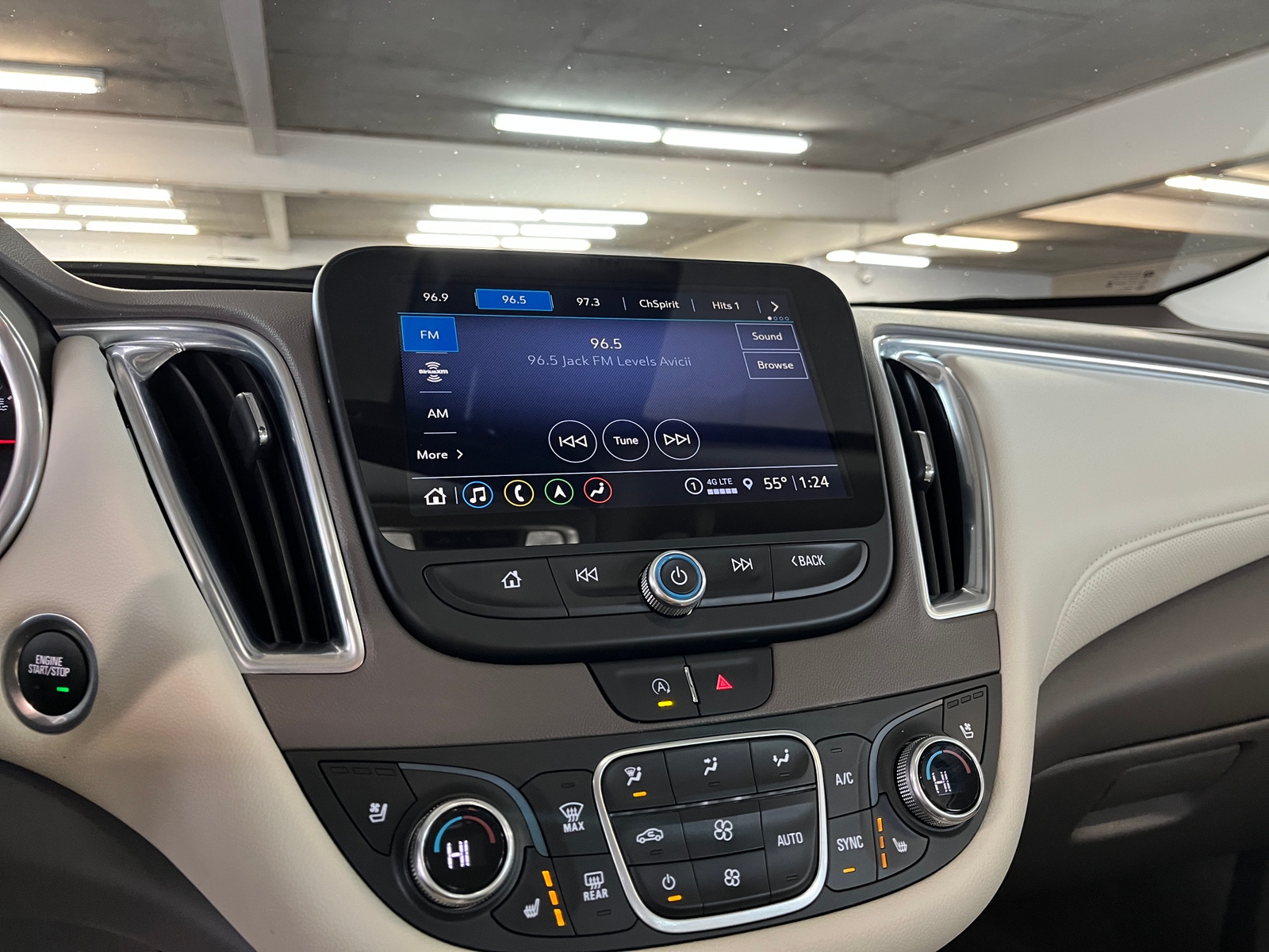 Thumbnail: 2024 Chevrolet Malibu - 3