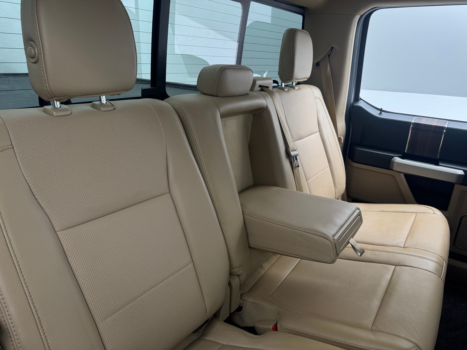 Thumbnail: 2016 Ford Econoline - 6