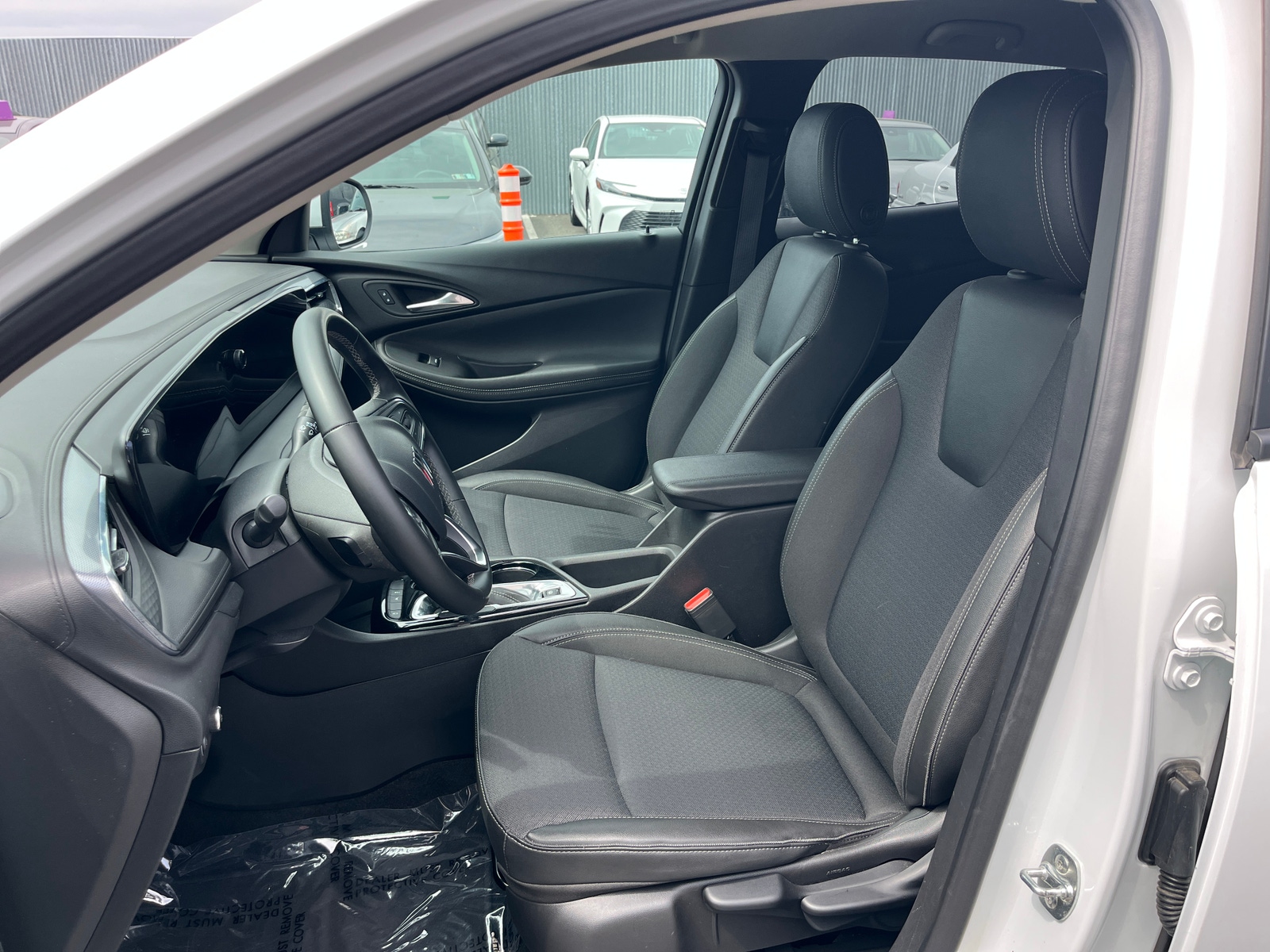 Thumbnail: 2025 Buick Encore GX - 2